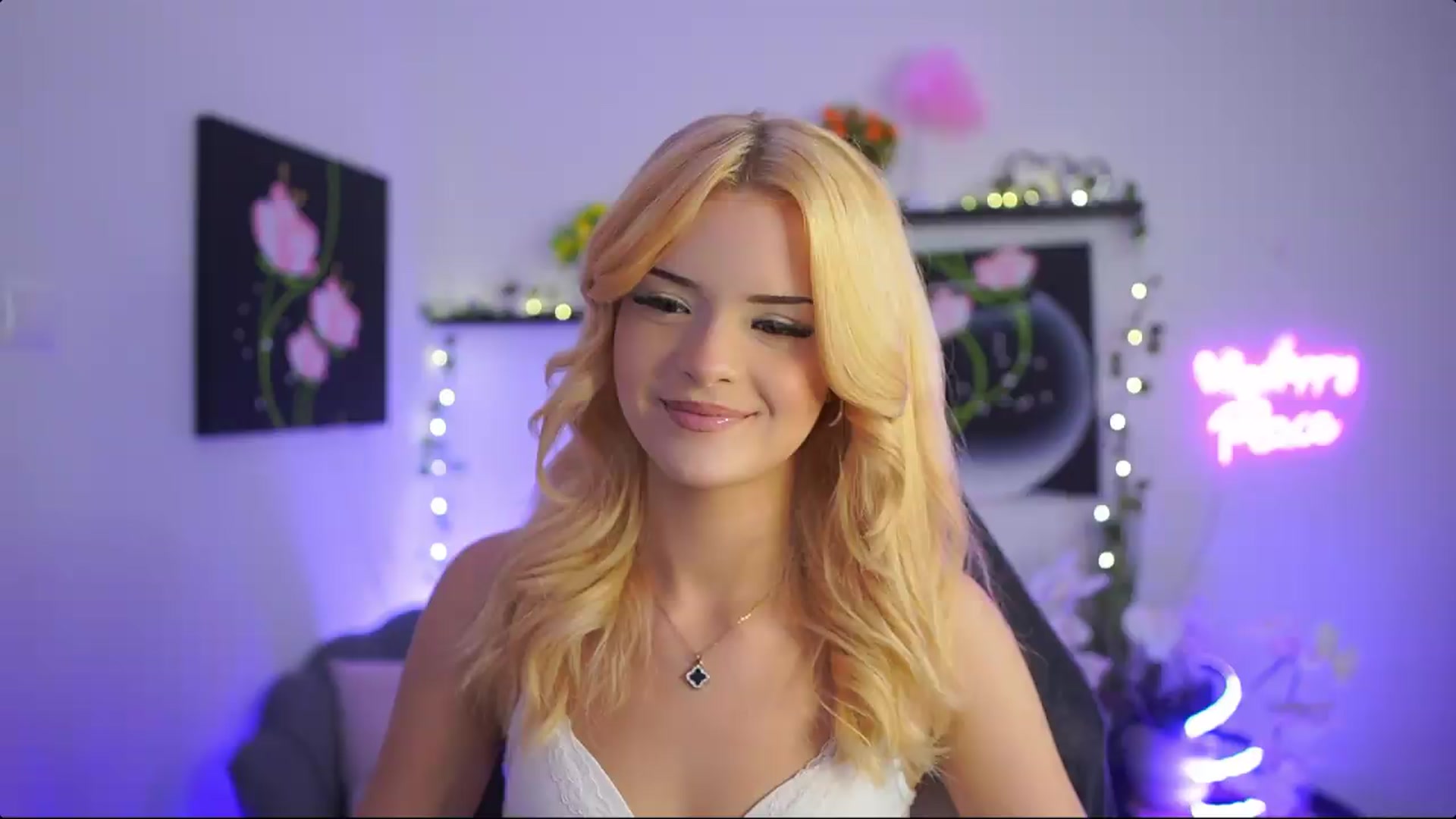 Gallery image thumbnail from Barbie_Bree's myfreecams stream on, 08/21/2026, 16:22 image 14 of 20