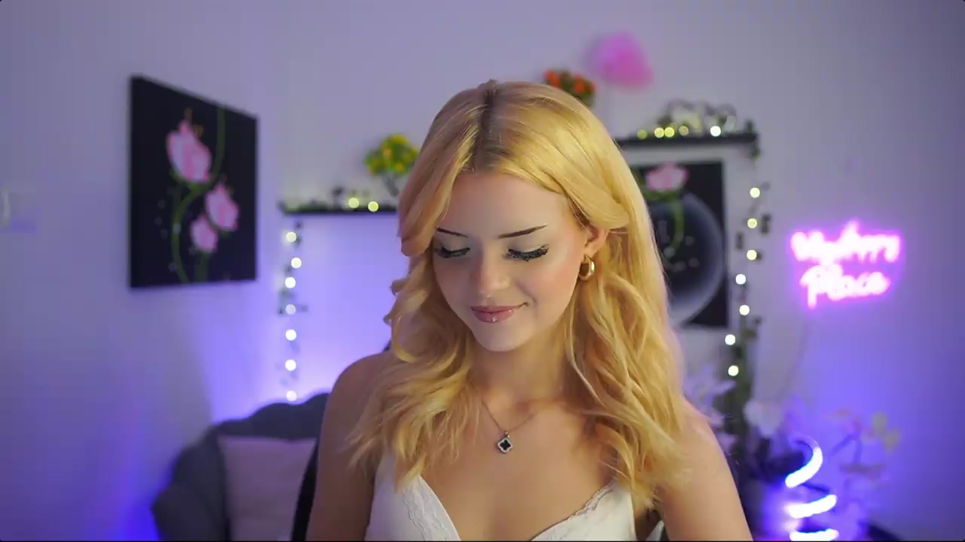 Gallery image thumbnail from Barbie_Bree's myfreecams stream on, 08/21/2026, 16:22 image 20 of 20