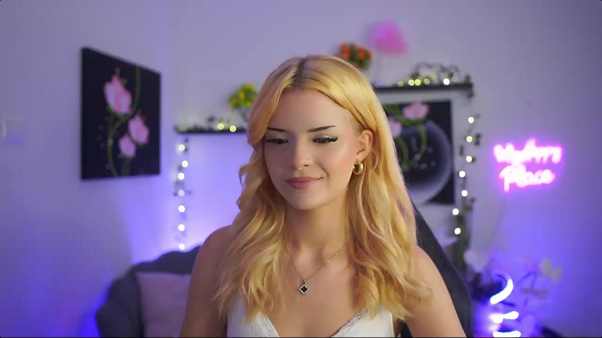 Gallery image thumbnail from Barbie_Bree's myfreecams stream on, 08/21/2026, 17:50 image 14 of 20