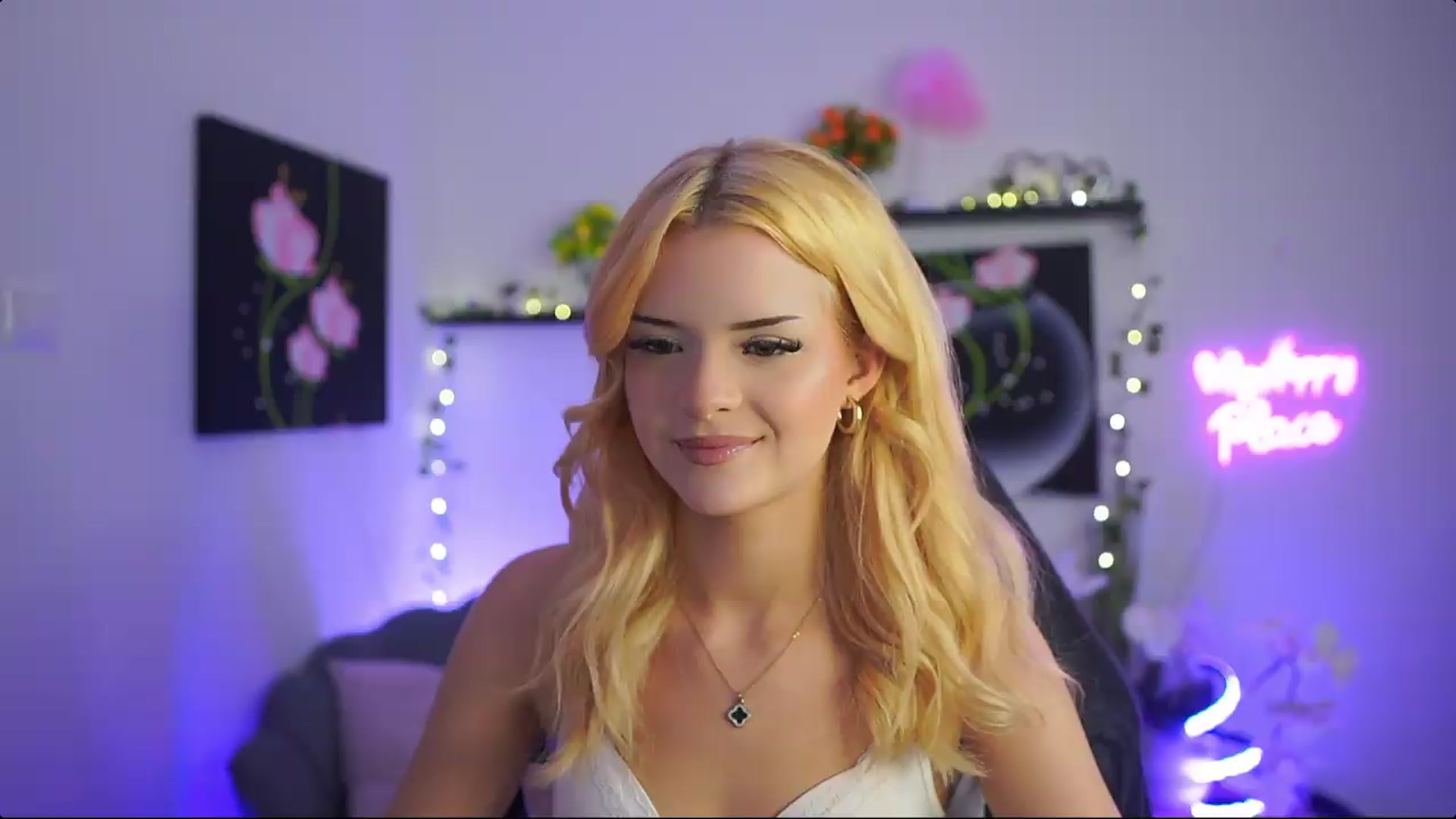 Gallery image thumbnail from Barbie_Bree's myfreecams stream on, 08/21/2026, 17:50 image 2 of 20
