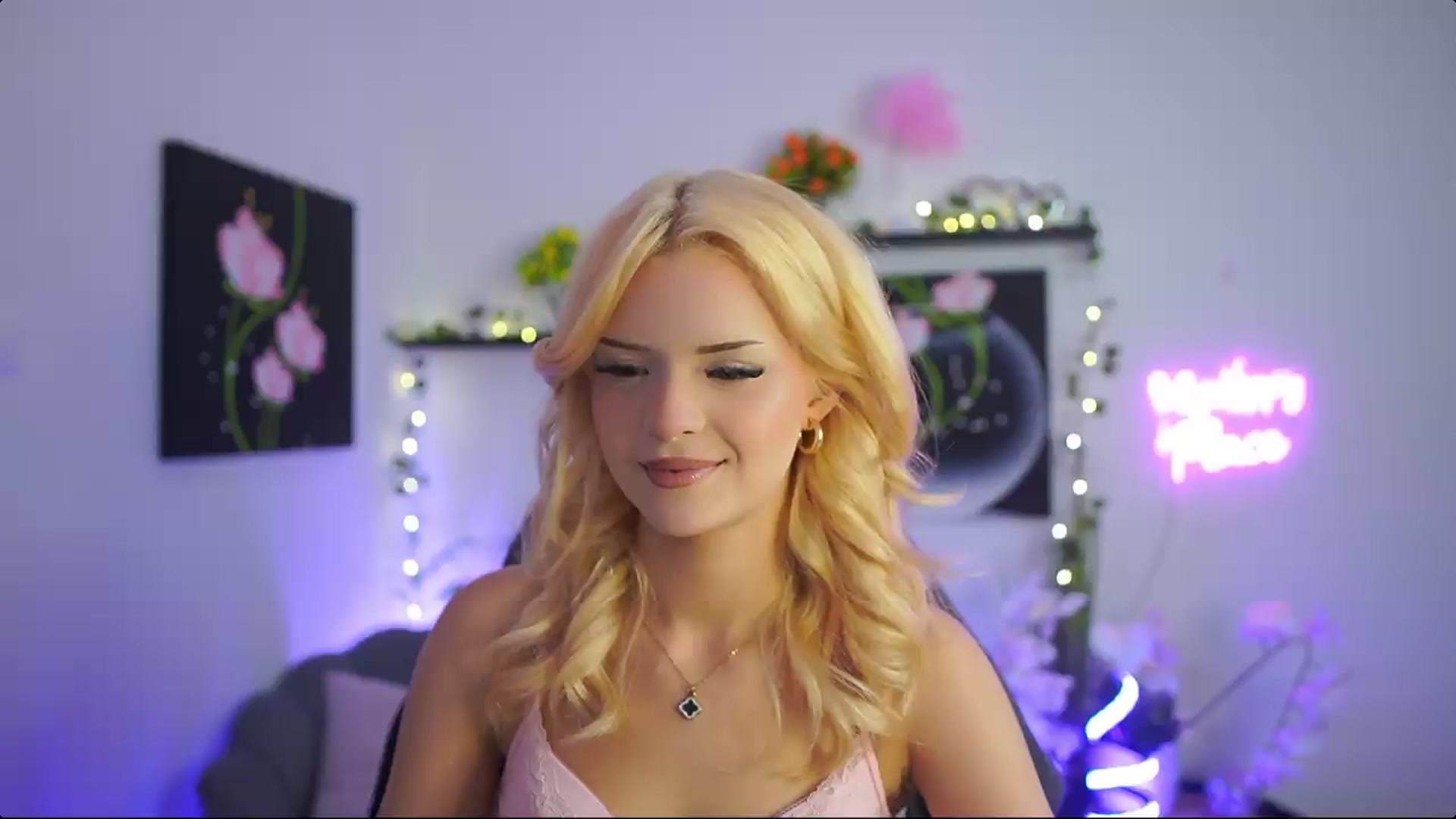 Gallery image thumbnail from Barbie_Bree's myfreecams stream on, 08/22/2026, 14:57 image 13 of 20