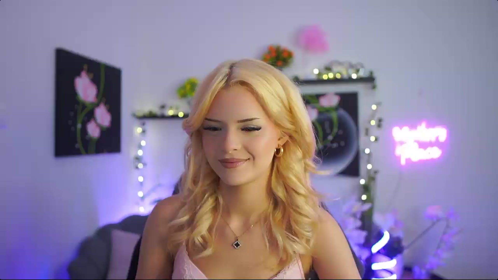 Gallery image thumbnail from Barbie_Bree's myfreecams stream on, 08/22/2026, 14:57 image 15 of 20