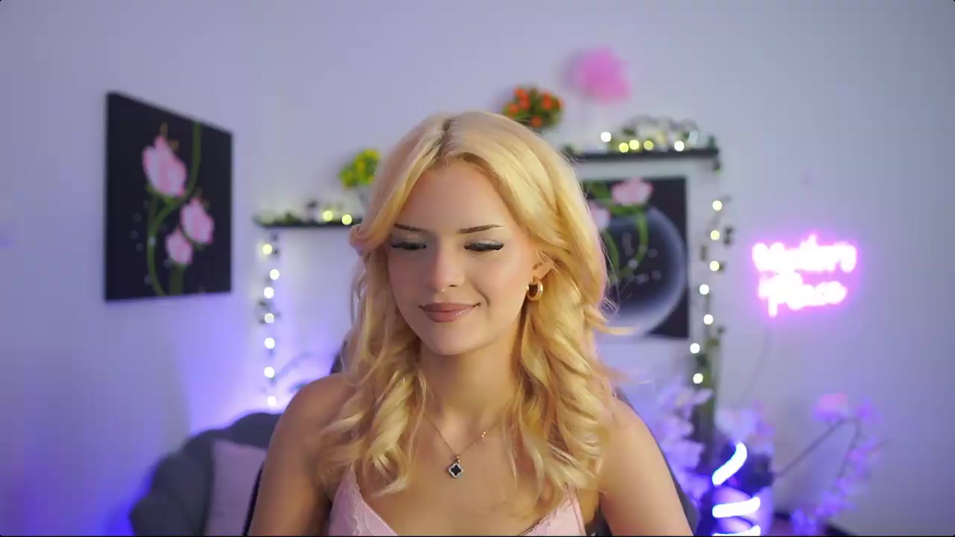 Gallery image thumbnail from Barbie_Bree's myfreecams stream on, 08/22/2026, 14:57 image 14 of 20