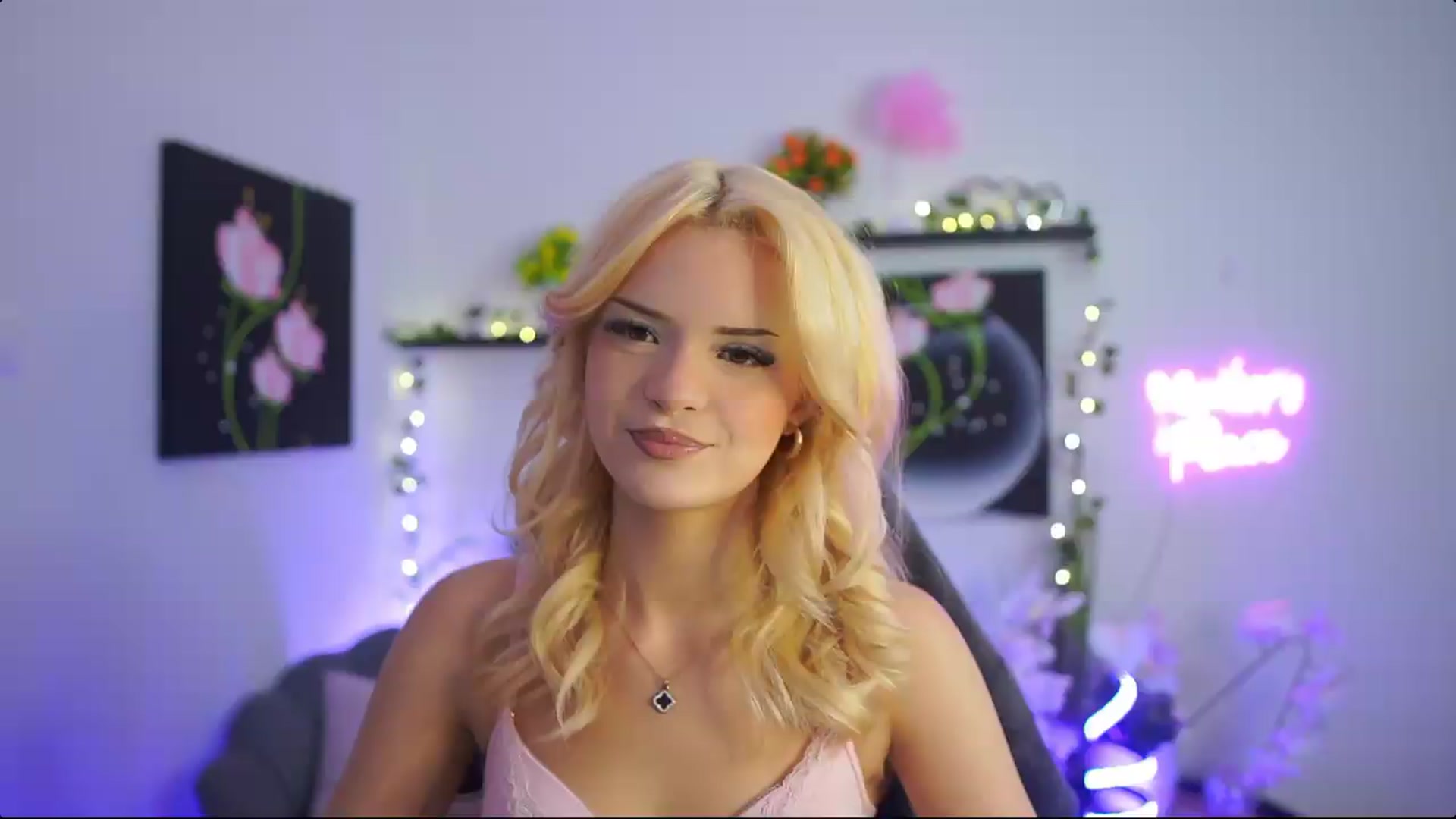 Gallery image thumbnail from Barbie_Bree's myfreecams stream on, 08/22/2026, 14:57 image 2 of 20