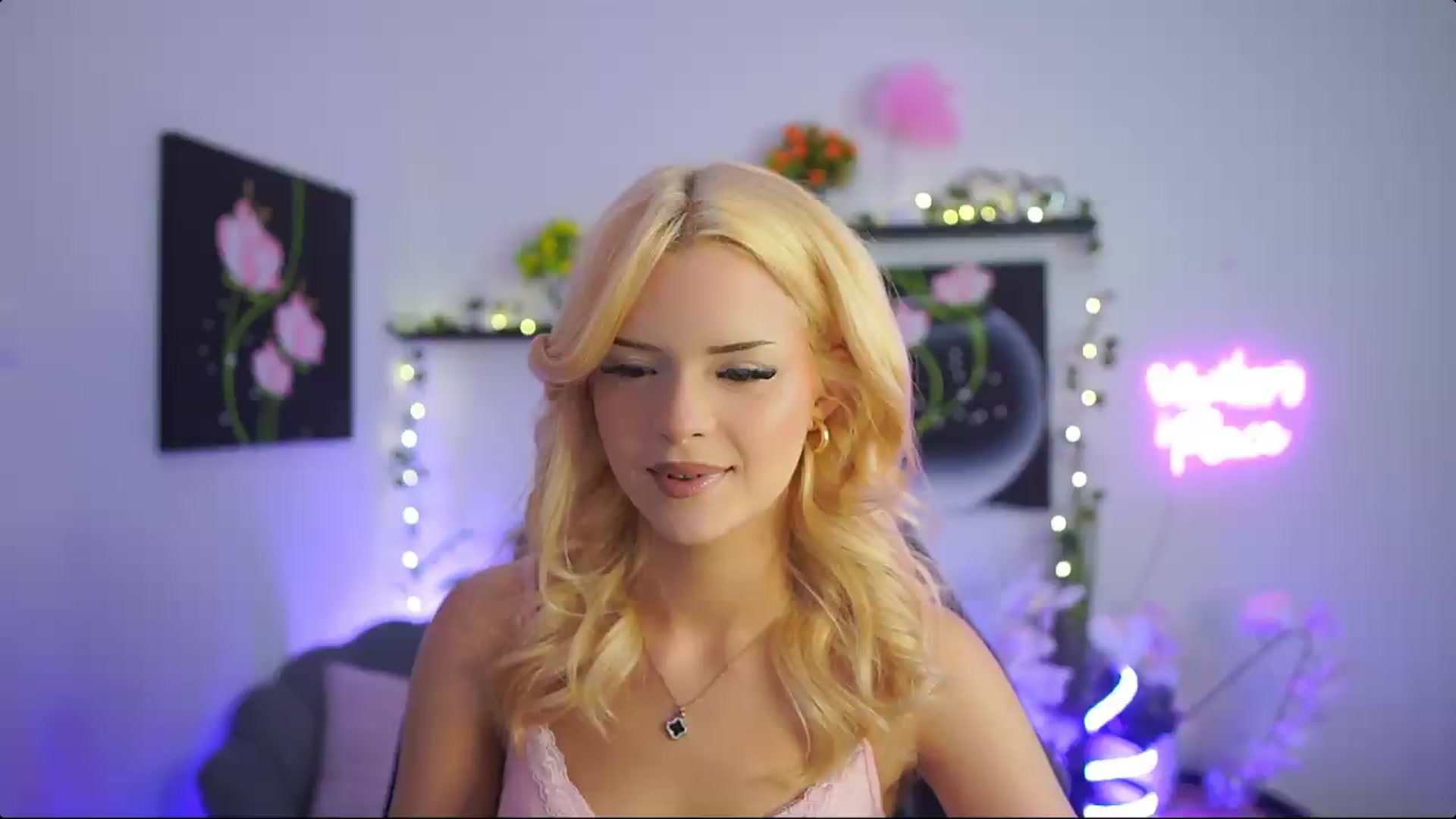 Gallery image thumbnail from Barbie_Bree's myfreecams stream on, 08/22/2026, 15:41 image 5 of 20