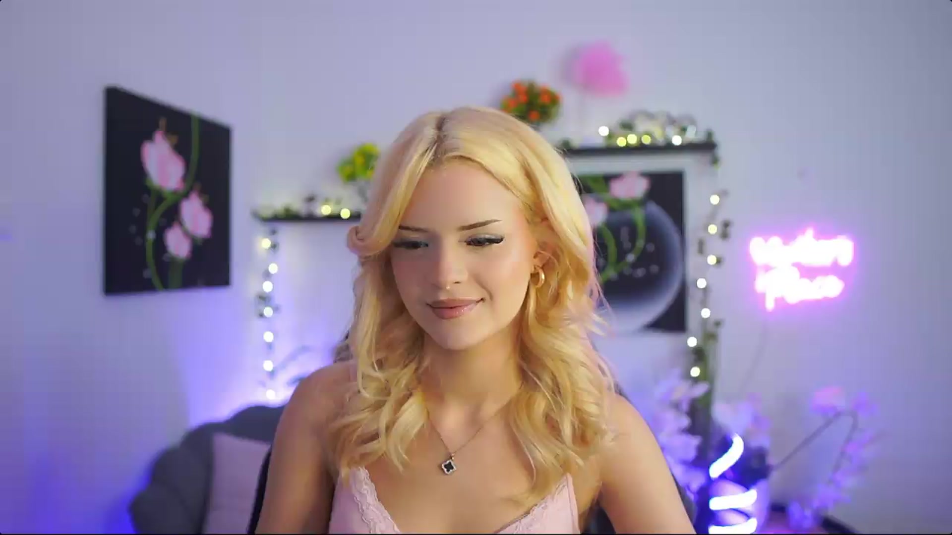Gallery image thumbnail from Barbie_Bree's myfreecams stream on, 08/22/2026, 15:41 image 7 of 20