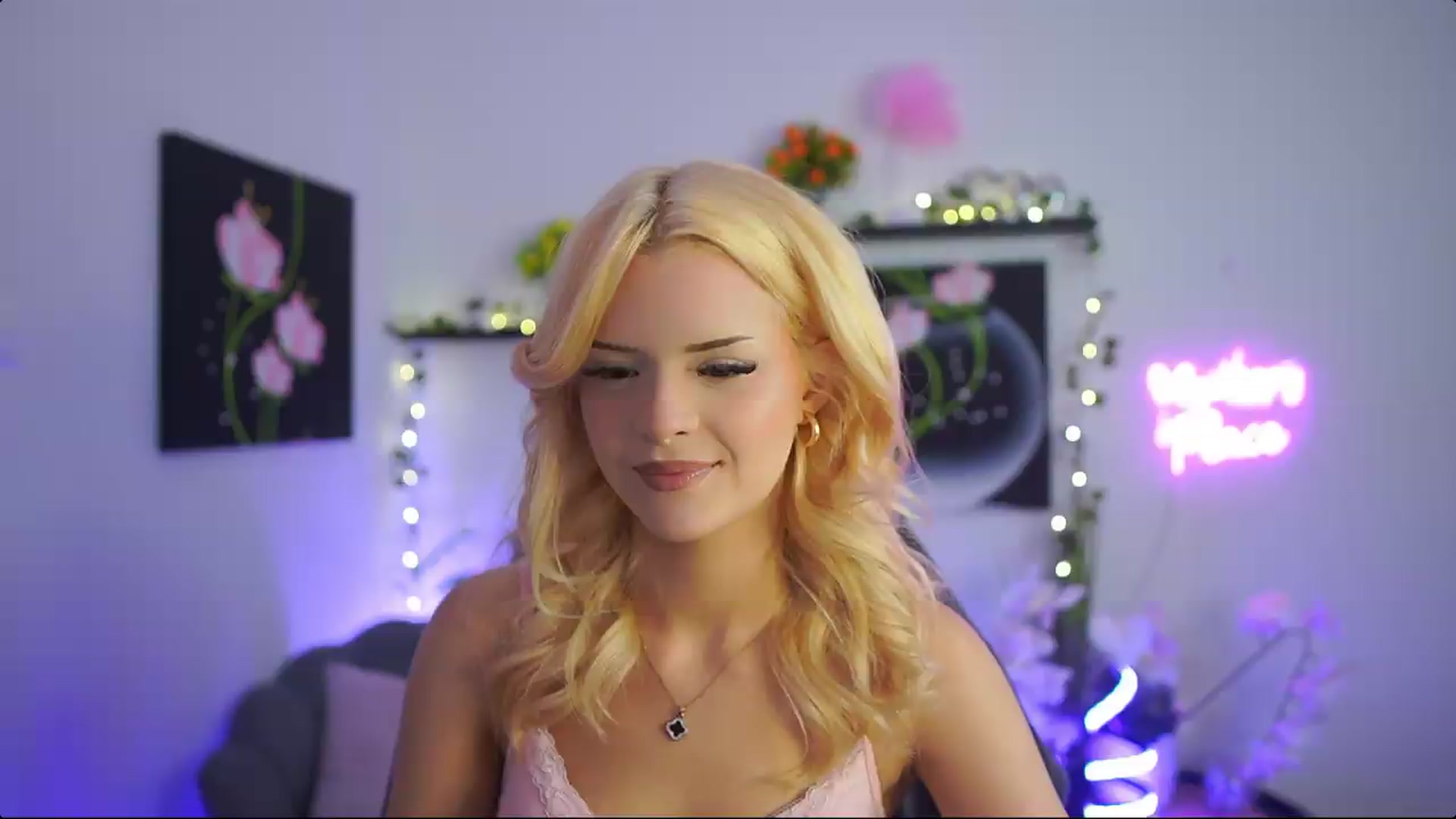 Gallery image thumbnail from Barbie_Bree's myfreecams stream on, 08/22/2026, 15:41 image 4 of 20