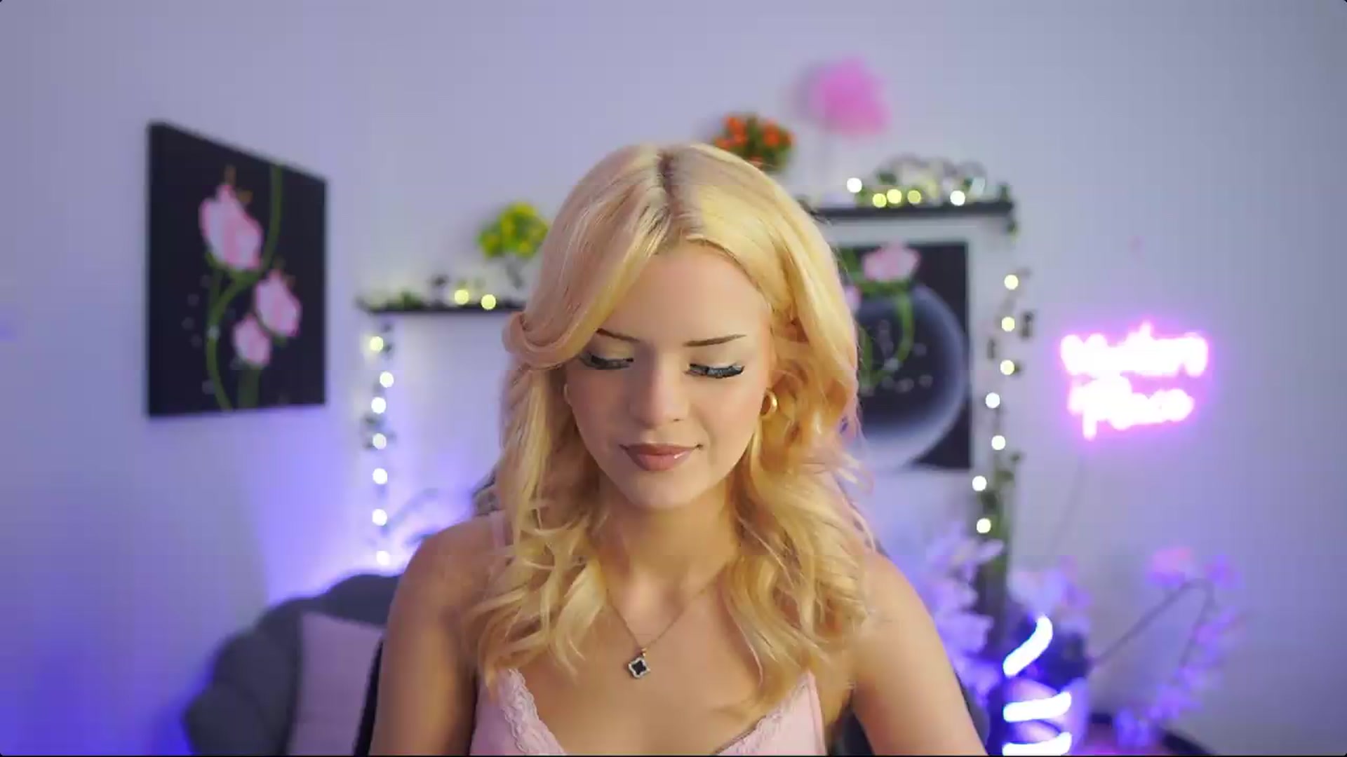 Gallery image thumbnail from Barbie_Bree's myfreecams stream on, 08/22/2026, 15:41 image 6 of 20