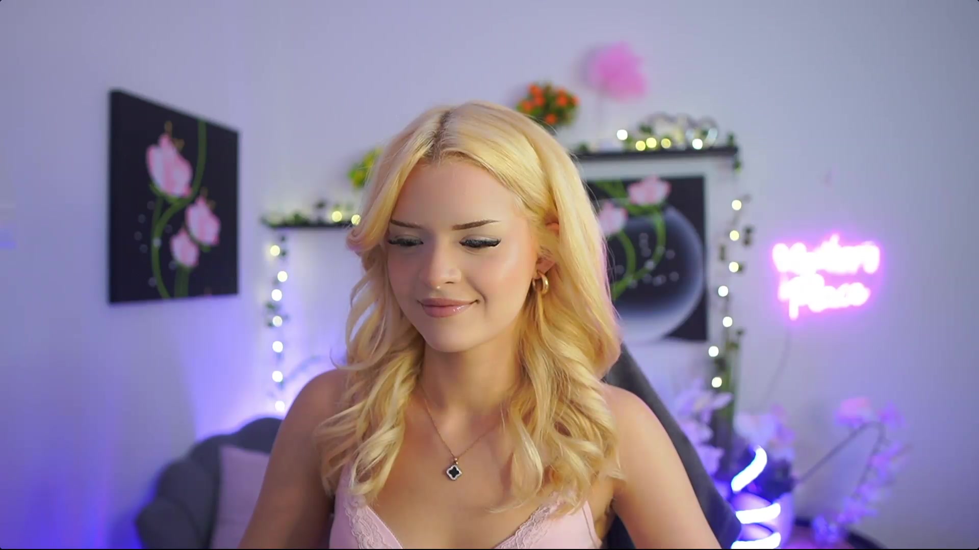 Gallery image thumbnail from Barbie_Bree's myfreecams stream on, 08/22/2026, 16:49 image 4 of 20
