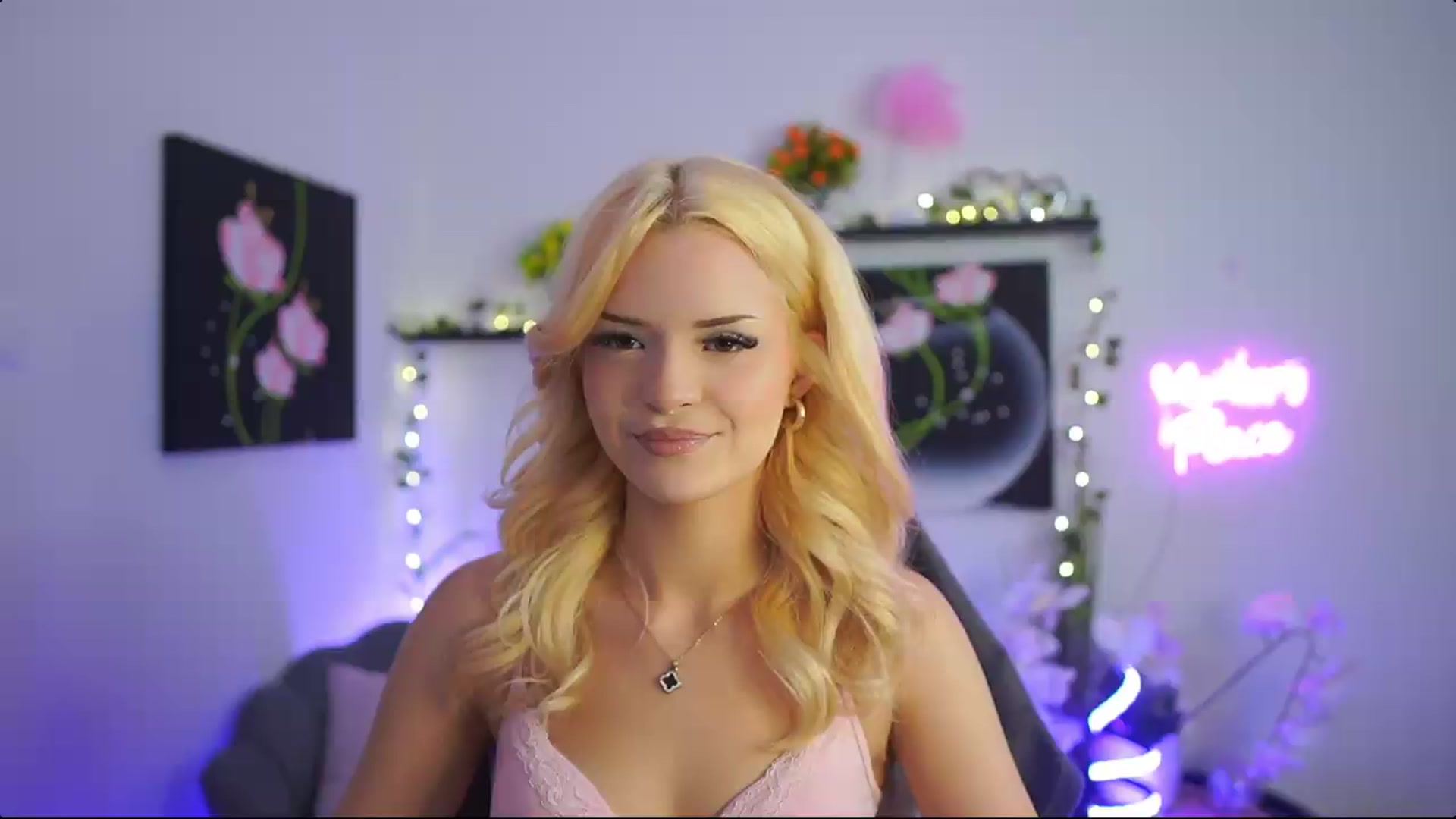 Gallery image thumbnail from Barbie_Bree's myfreecams stream on, 08/22/2026, 16:49 image 1 of 20