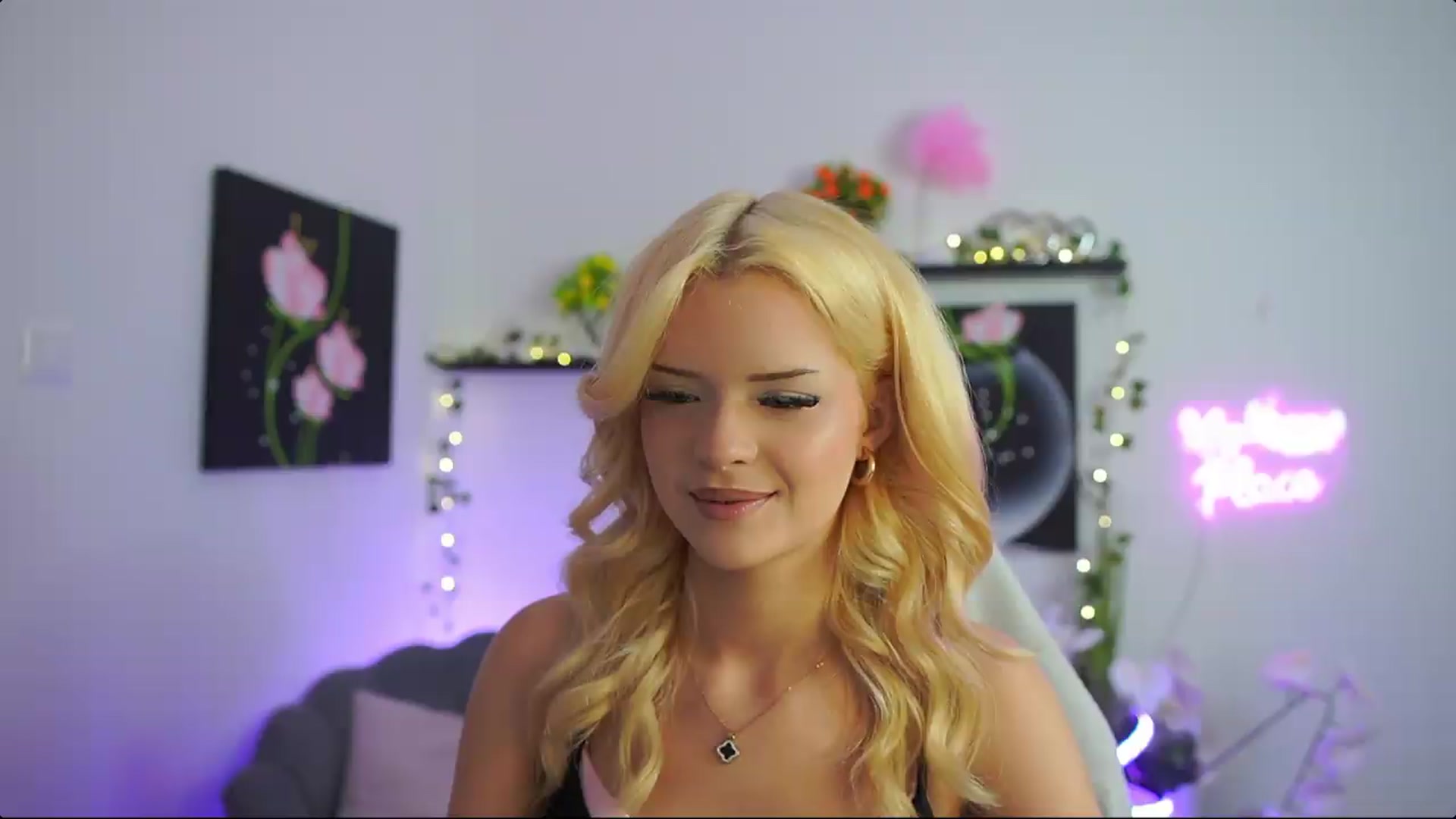 Gallery image thumbnail from Barbie_Bree's myfreecams stream on, 08/23/2026, 17:03 image 19 of 20