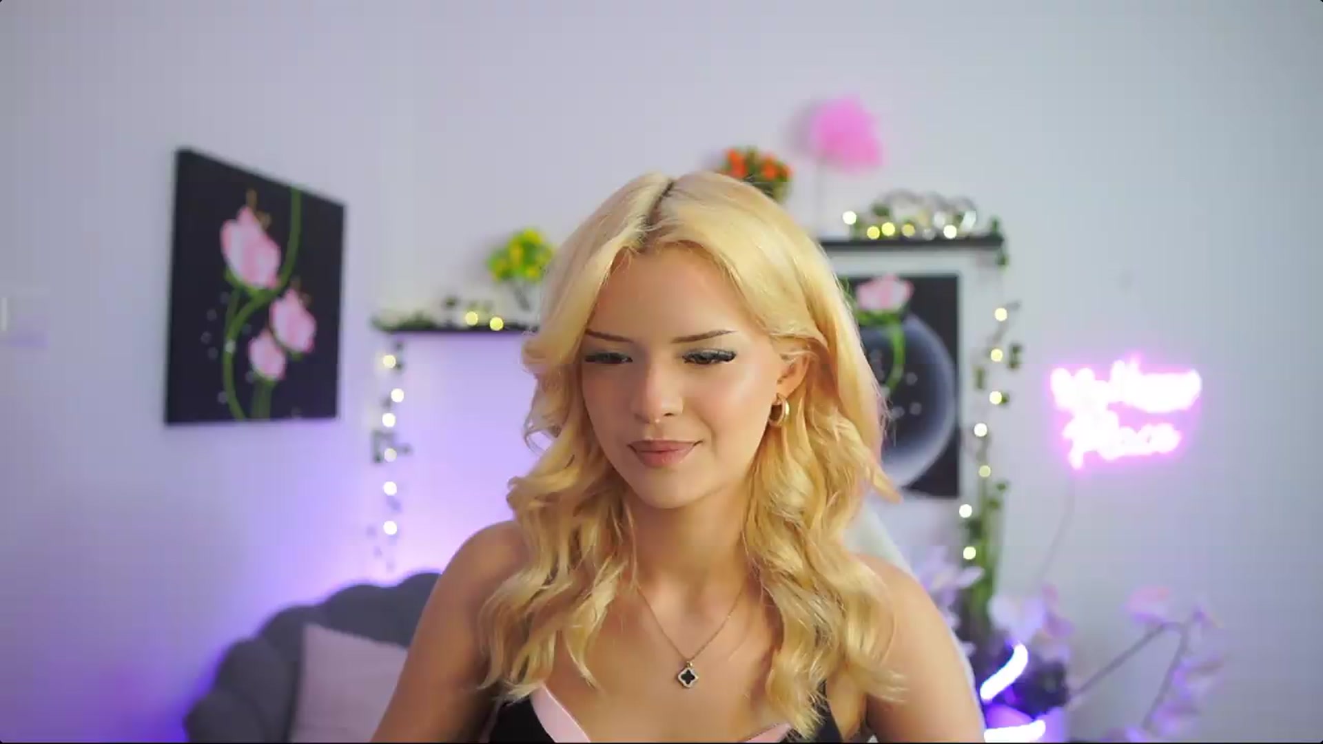 Gallery image thumbnail from Barbie_Bree's myfreecams stream on, 08/23/2026, 17:03 image 5 of 20