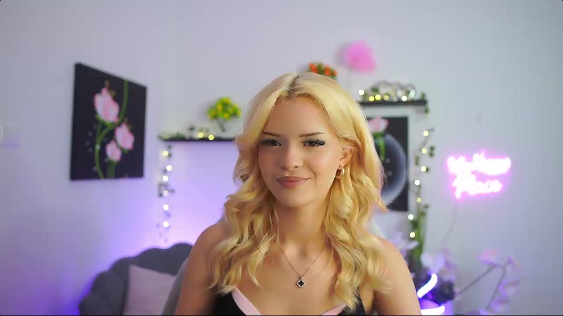 Gallery image thumbnail from Barbie_Bree's myfreecams stream on, 08/23/2026, 17:03 image 4 of 20
