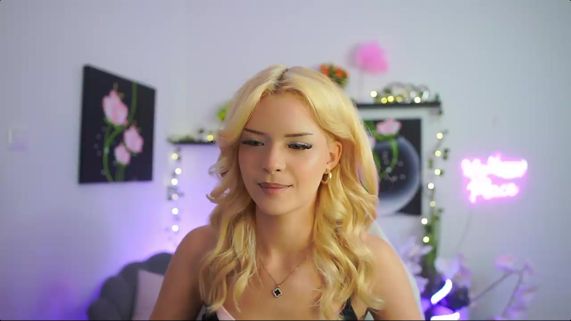 Gallery image thumbnail from Barbie_Bree's myfreecams stream on, 08/23/2026, 17:03 image 7 of 20