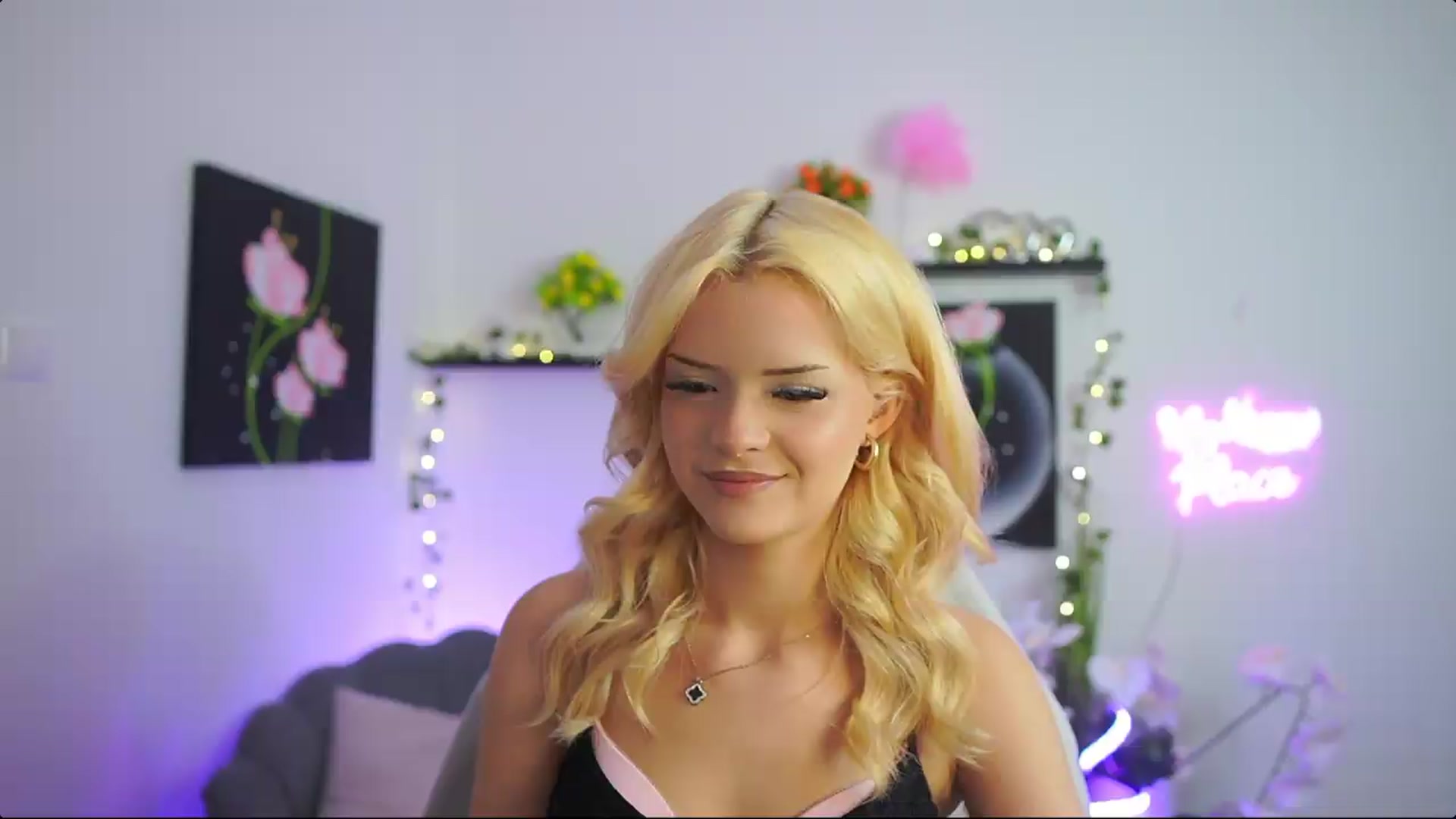 Gallery image thumbnail from Barbie_Bree's myfreecams stream on, 08/23/2026, 17:03 image 2 of 20