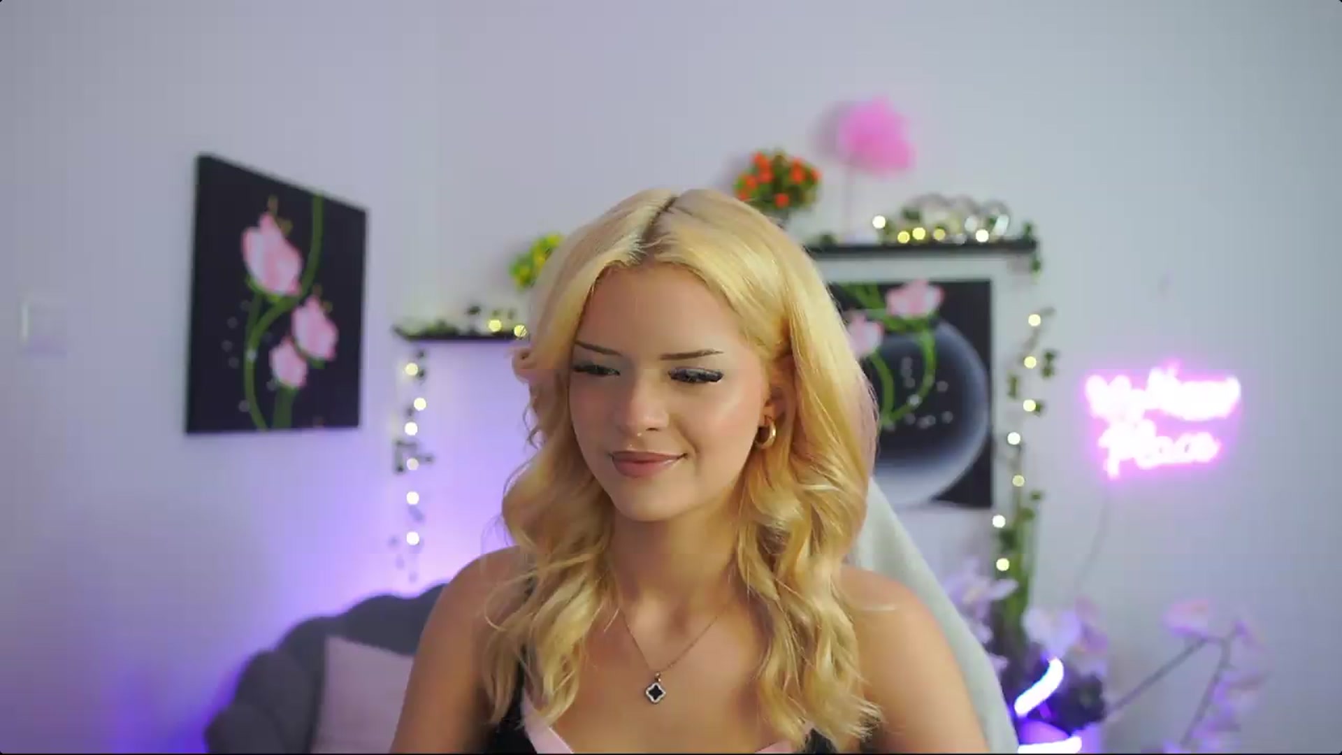Gallery image thumbnail from Barbie_Bree's myfreecams stream on, 08/23/2026, 17:51 image 12 of 20