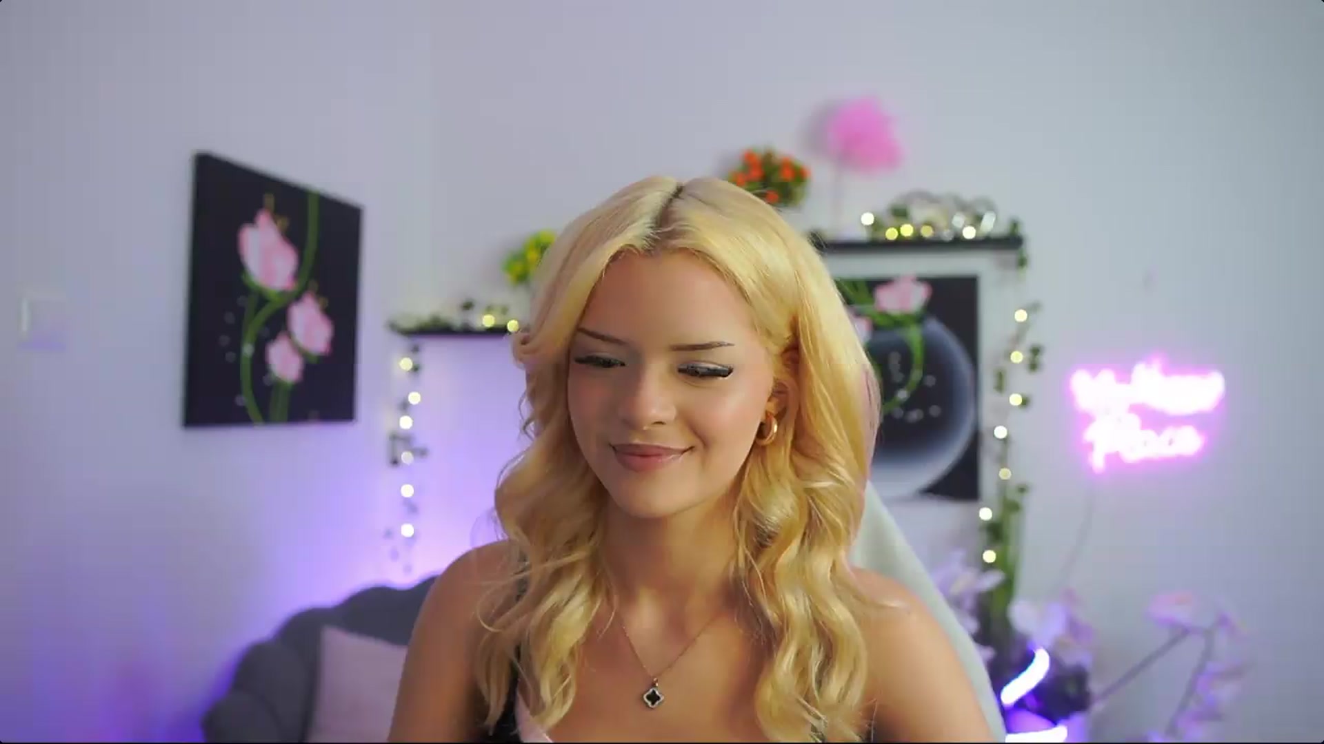Gallery image thumbnail from Barbie_Bree's myfreecams stream on, 08/23/2026, 17:51 image 5 of 20