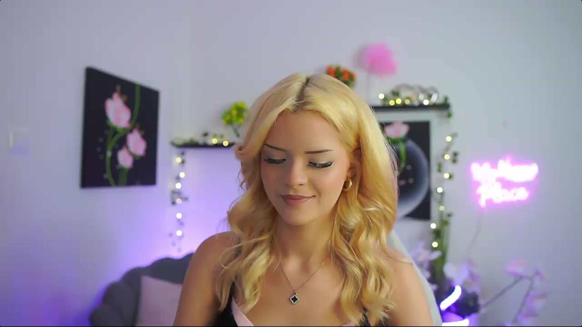 Gallery image thumbnail from Barbie_Bree's myfreecams stream on, 08/23/2026, 17:51 image 3 of 20