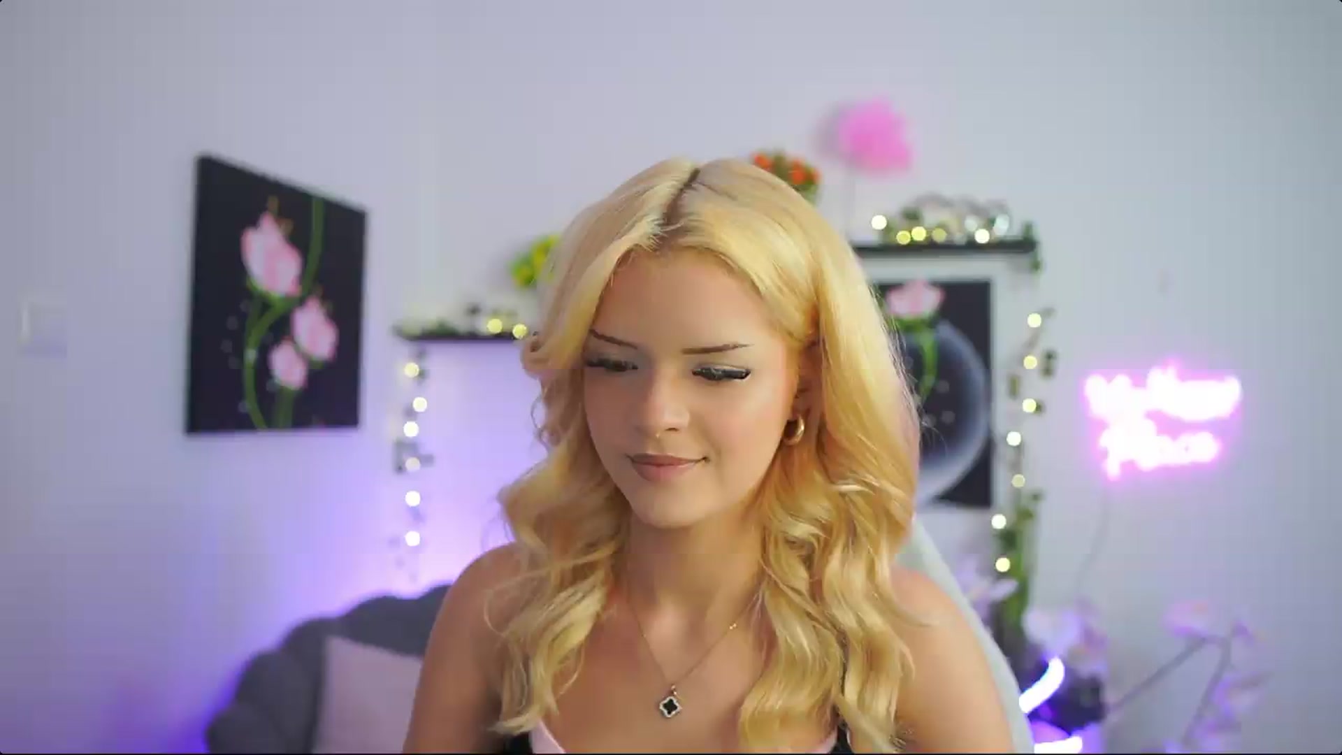 Gallery image thumbnail from Barbie_Bree's myfreecams stream on, 08/23/2026, 17:51 image 18 of 20