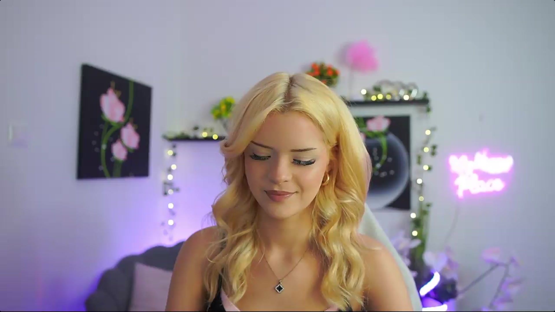 Gallery image thumbnail from Barbie_Bree's myfreecams stream on, 08/23/2026, 17:51 image 8 of 20