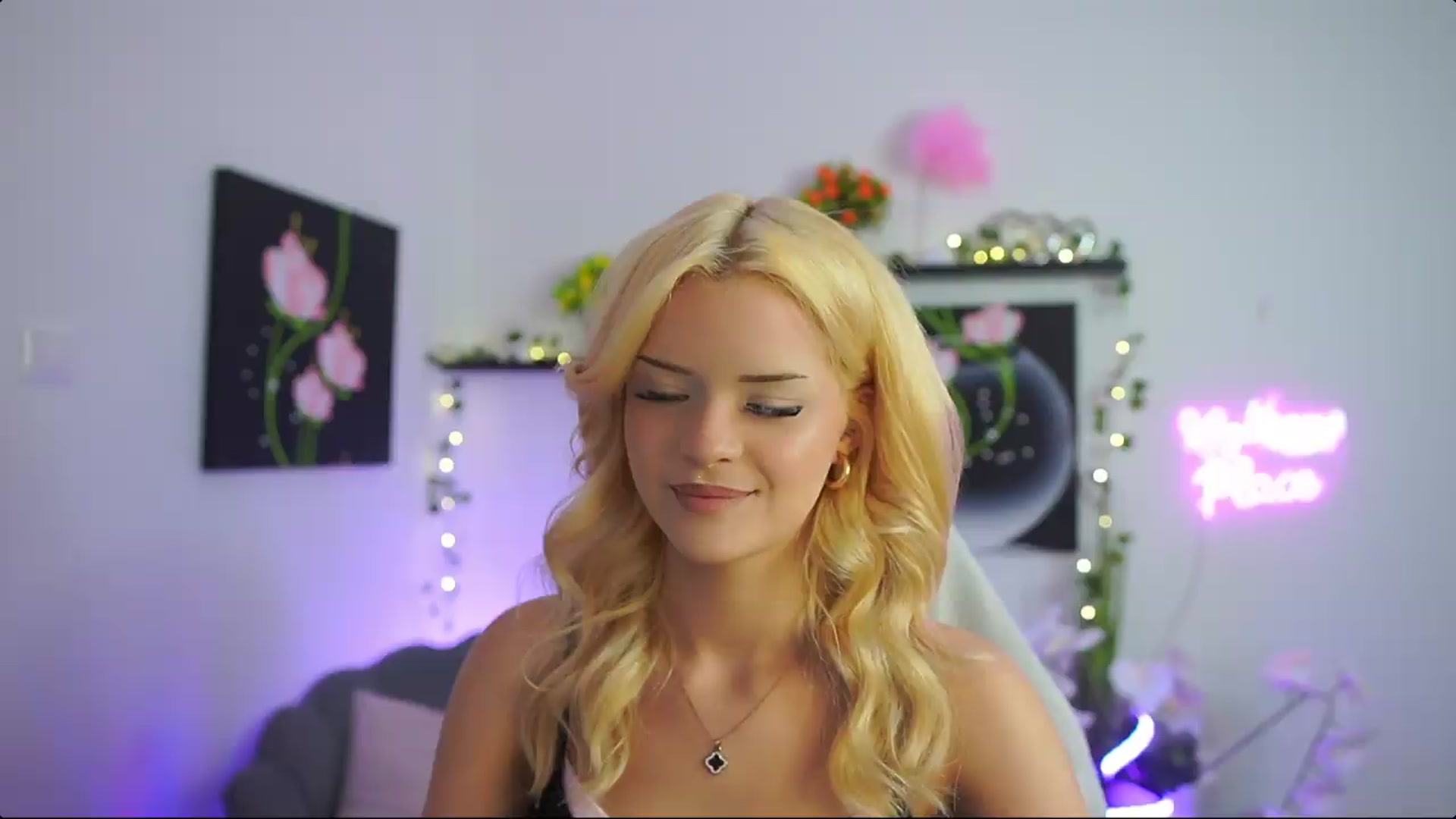 Gallery image thumbnail from Barbie_Bree's myfreecams stream on, 08/23/2026, 17:51 image 7 of 20