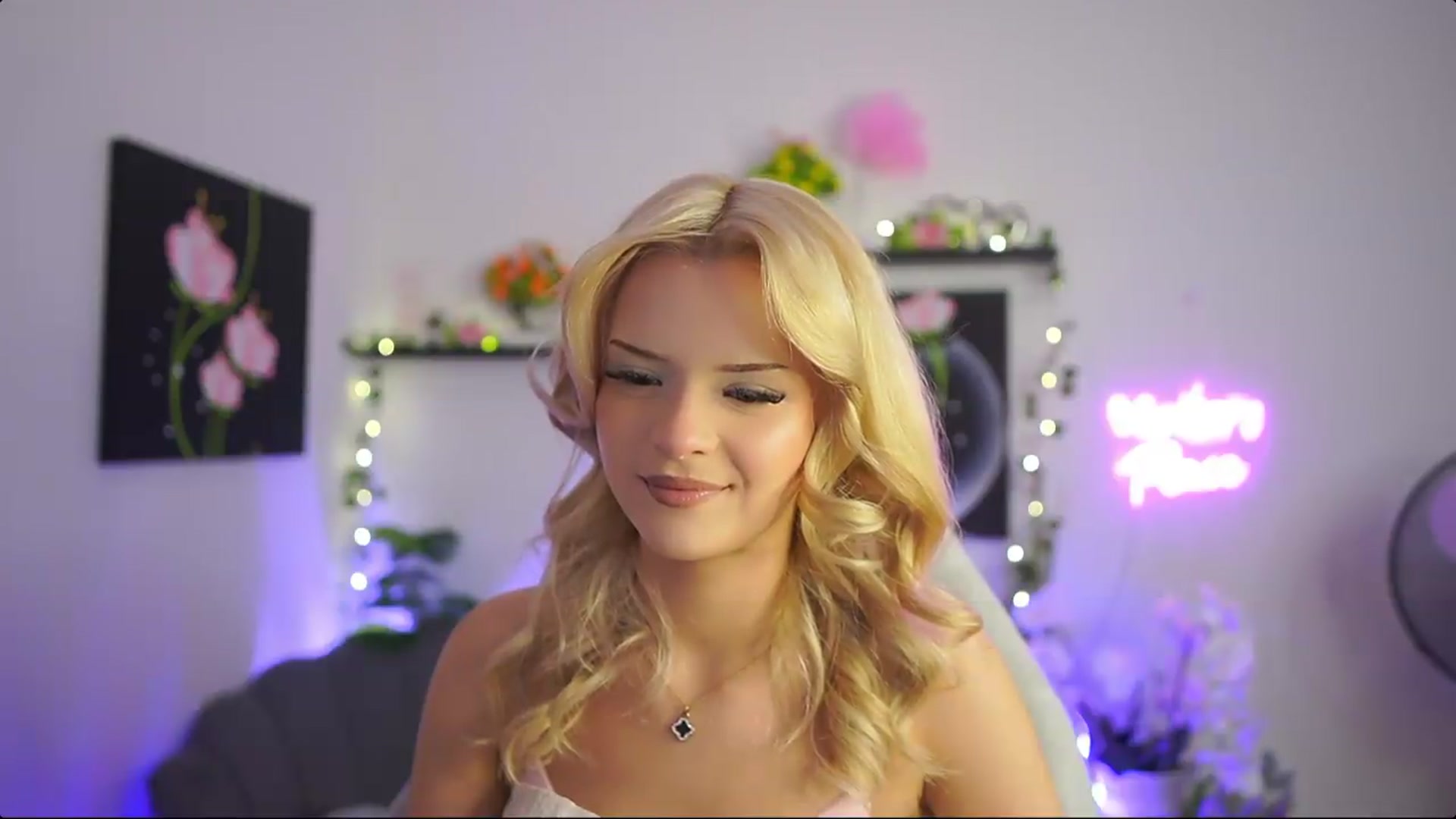 Gallery image thumbnail from Barbie_Bree's myfreecams stream on, 08/25/2026, 15:26 image 10 of 20