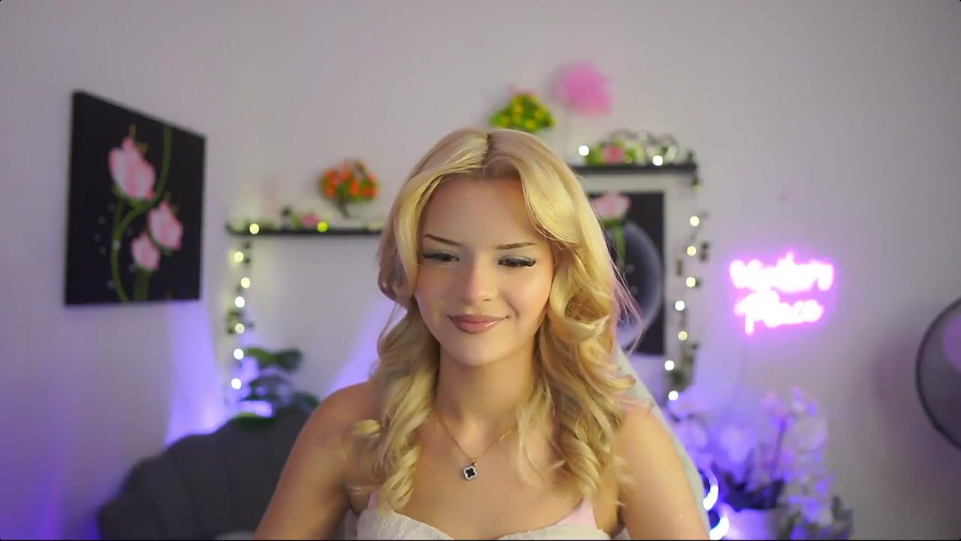 Gallery image thumbnail from Barbie_Bree's myfreecams stream on, 08/25/2026, 15:26 image 3 of 20