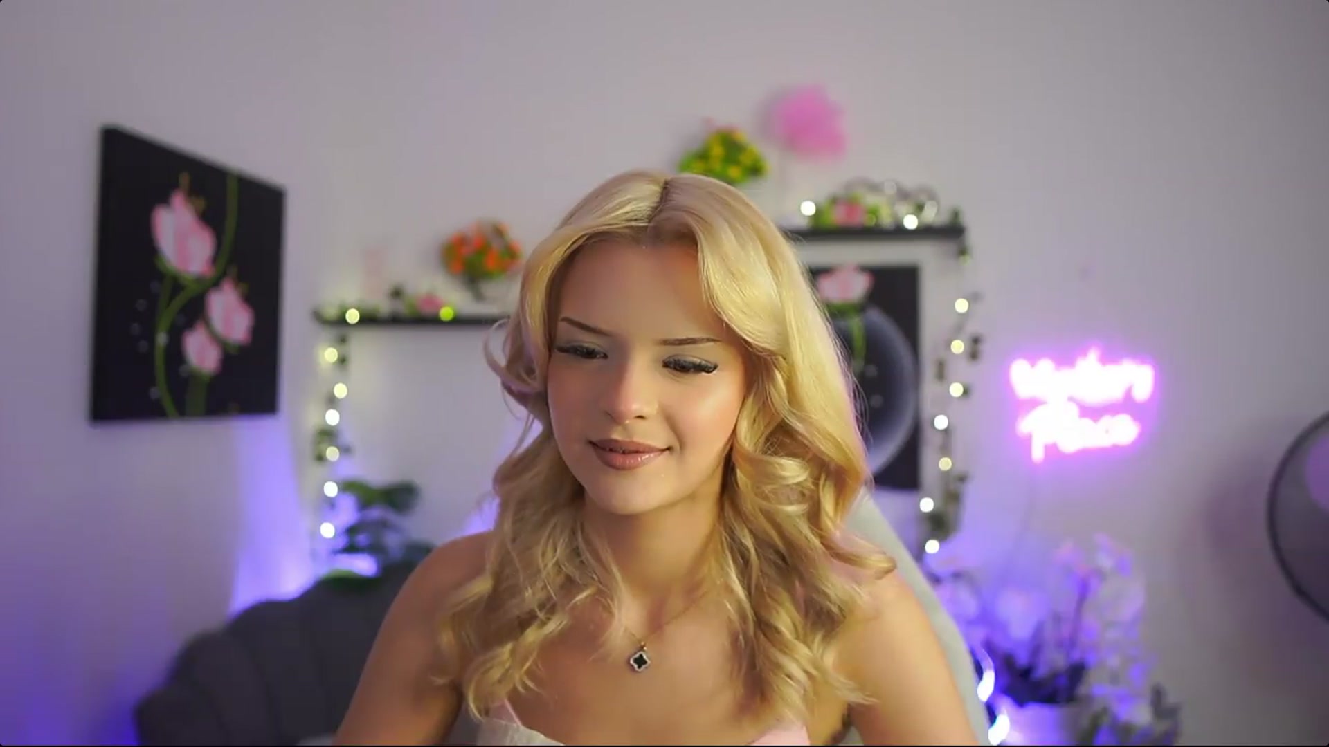 Gallery image thumbnail from Barbie_Bree's myfreecams stream on, 08/25/2026, 15:26 image 8 of 20