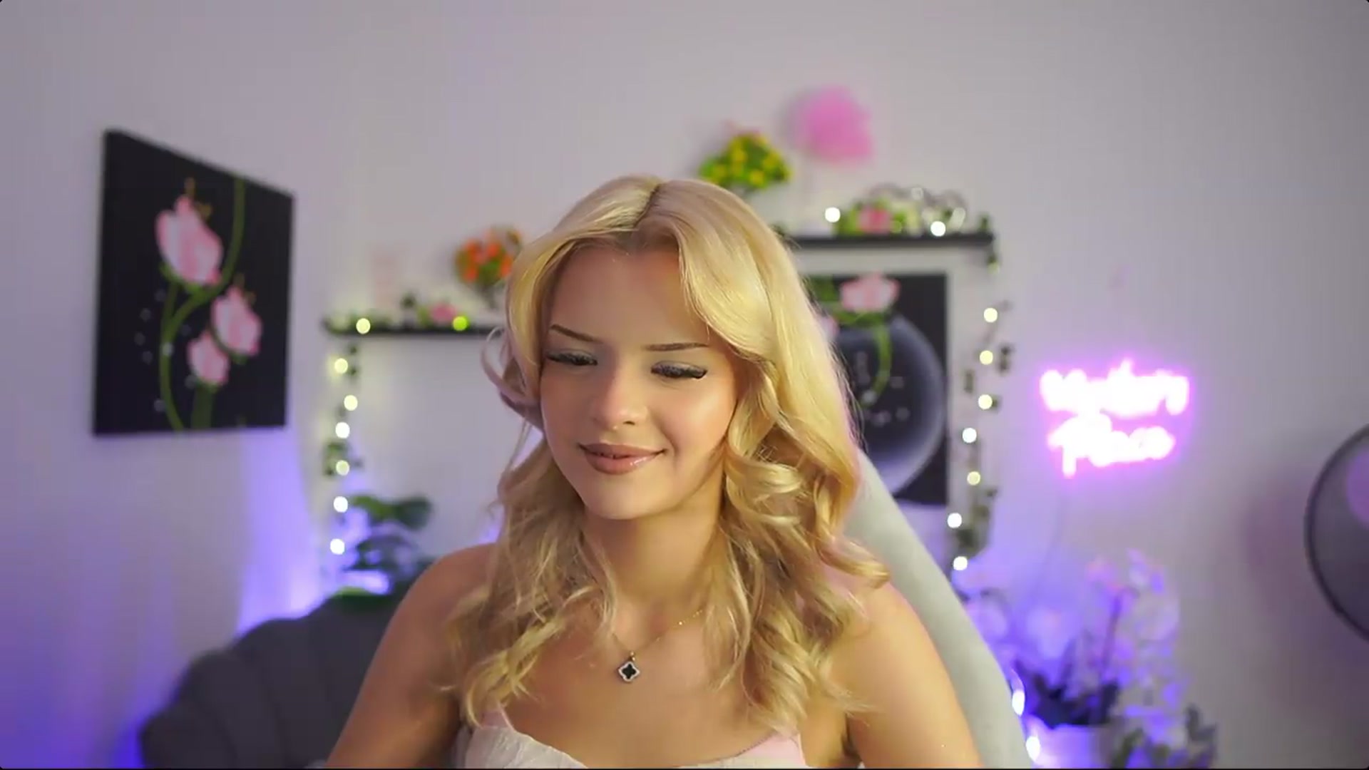 Gallery image thumbnail from Barbie_Bree's myfreecams stream on, 08/25/2026, 15:26 image 9 of 20