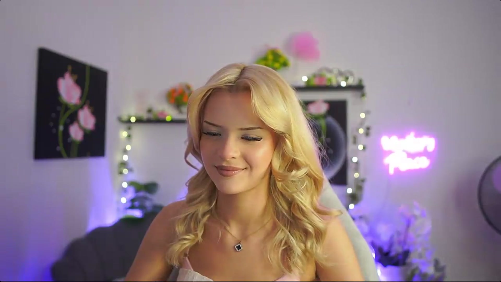Gallery image thumbnail from Barbie_Bree's myfreecams stream on, 08/25/2026, 15:26 image 13 of 20