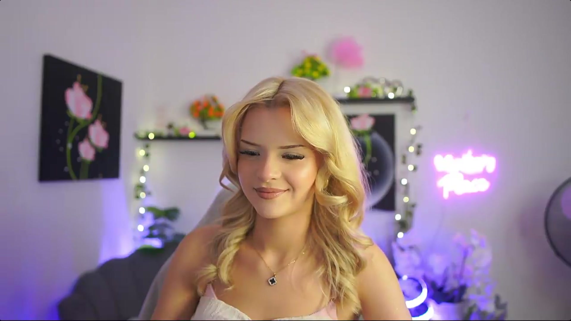 Gallery image thumbnail from Barbie_Bree's myfreecams stream on, 08/25/2026, 15:26 image 14 of 20