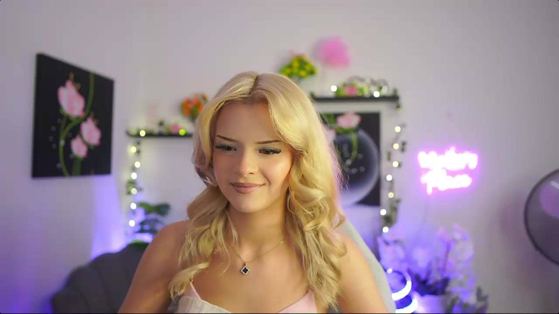 Gallery image thumbnail from Barbie_Bree's myfreecams stream on, 08/25/2026, 16:57 image 5 of 20