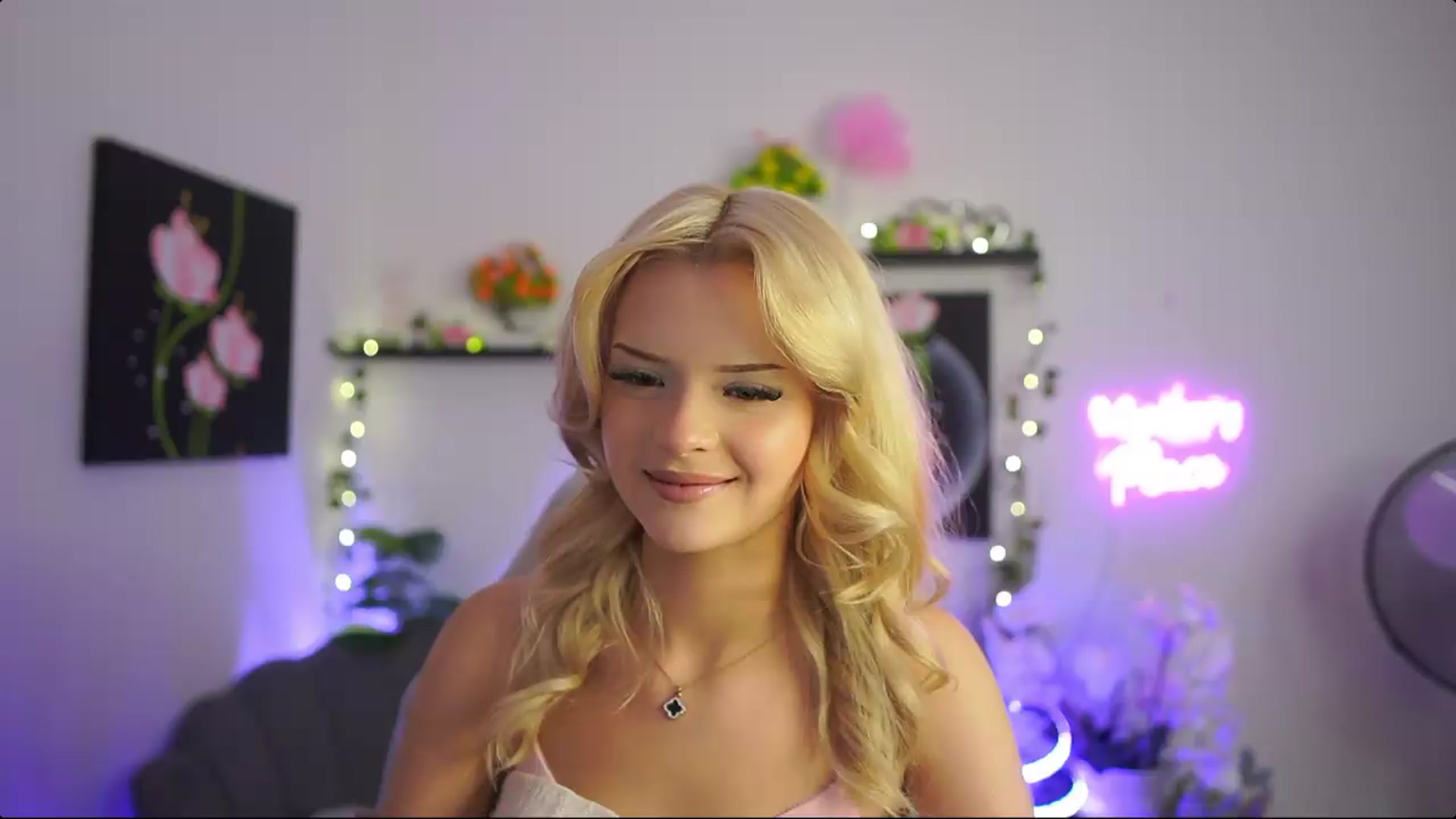 Gallery image thumbnail from Barbie_Bree's myfreecams stream on, 08/25/2026, 16:57 image 7 of 20