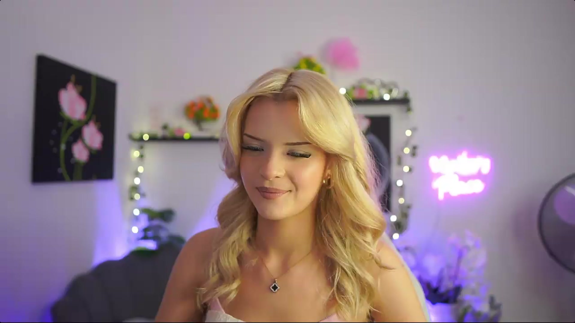 Gallery image thumbnail from Barbie_Bree's myfreecams stream on, 08/25/2026, 16:57 image 18 of 20