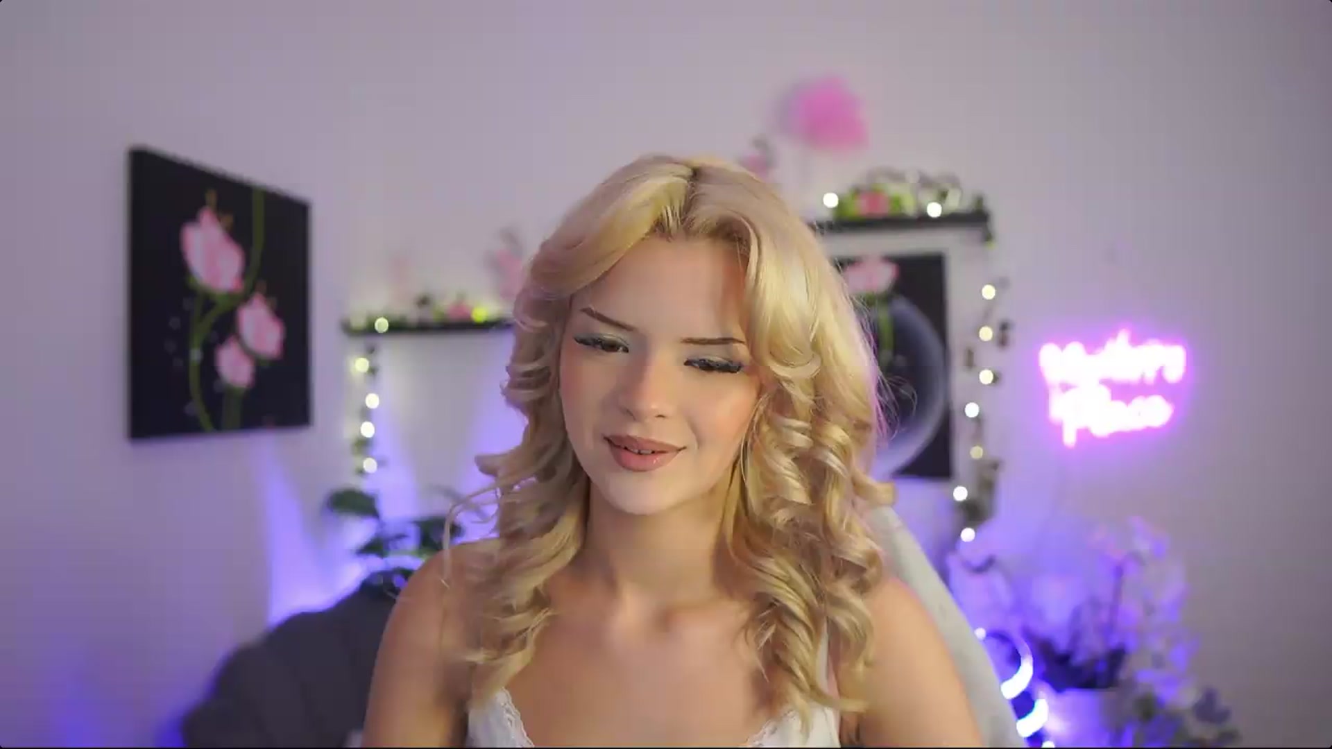 Gallery image thumbnail from Barbie_Bree's myfreecams stream on, 08/28/2026, 15:19 image 7 of 20