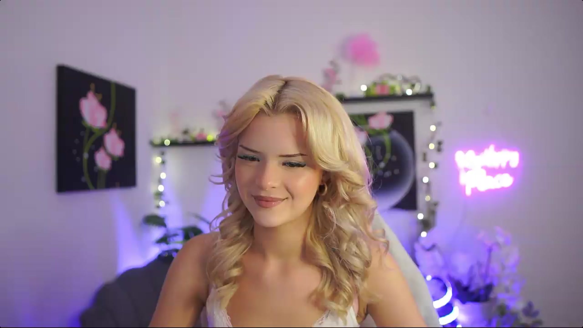Gallery image thumbnail from Barbie_Bree's myfreecams stream on, 08/28/2026, 15:19 image 12 of 20
