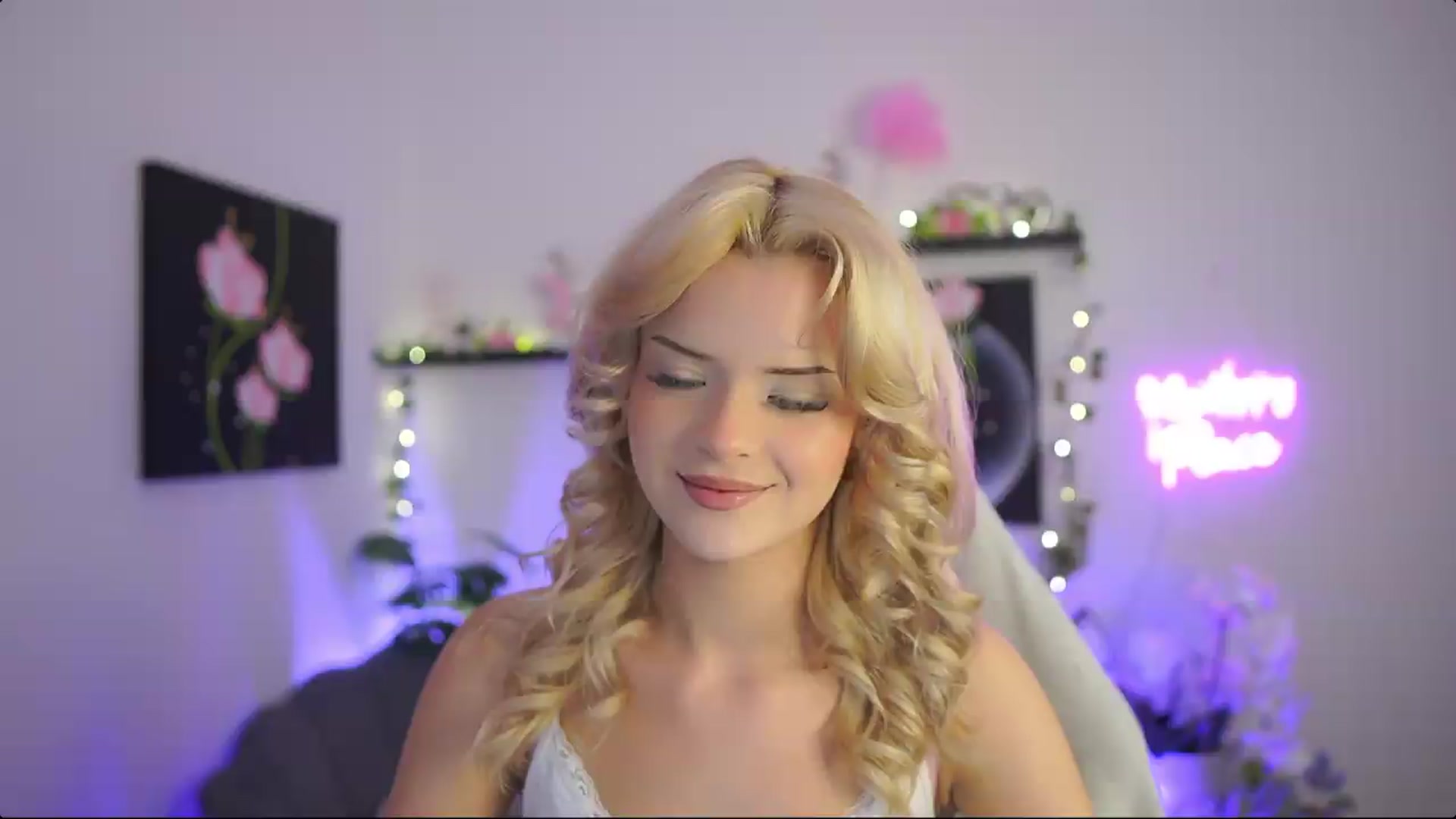 Gallery image thumbnail from Barbie_Bree's myfreecams stream on, 08/28/2026, 15:19 image 4 of 20