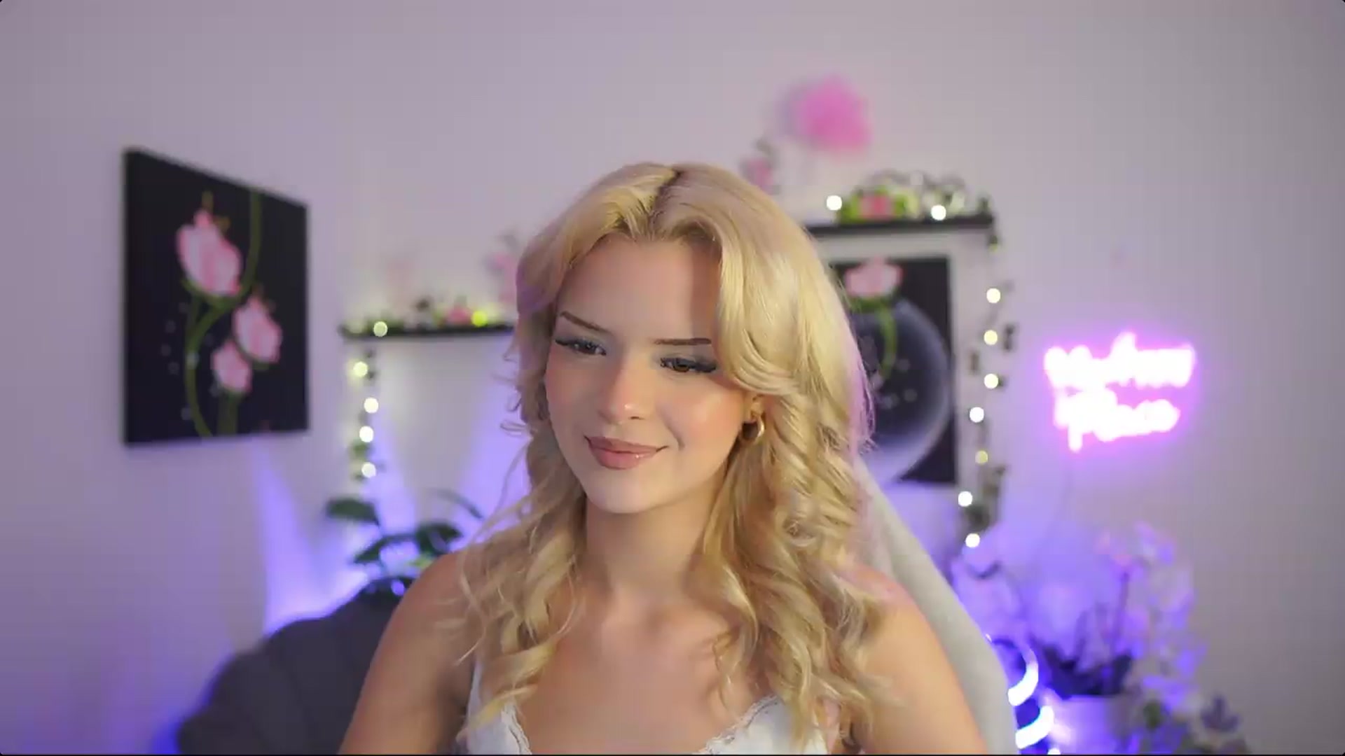 Gallery image thumbnail from Barbie_Bree's myfreecams stream on, 08/28/2026, 17:48 image 17 of 20