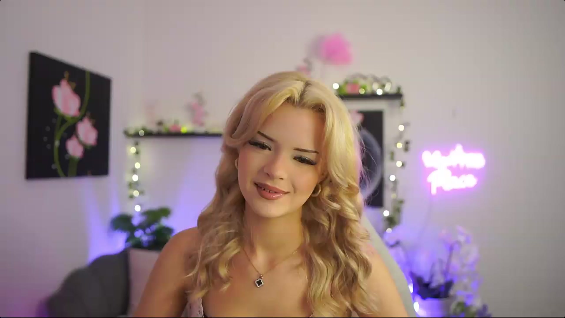 Gallery image thumbnail from Barbie_Bree's myfreecams stream on, 08/29/2026, 12:23 image 16 of 20