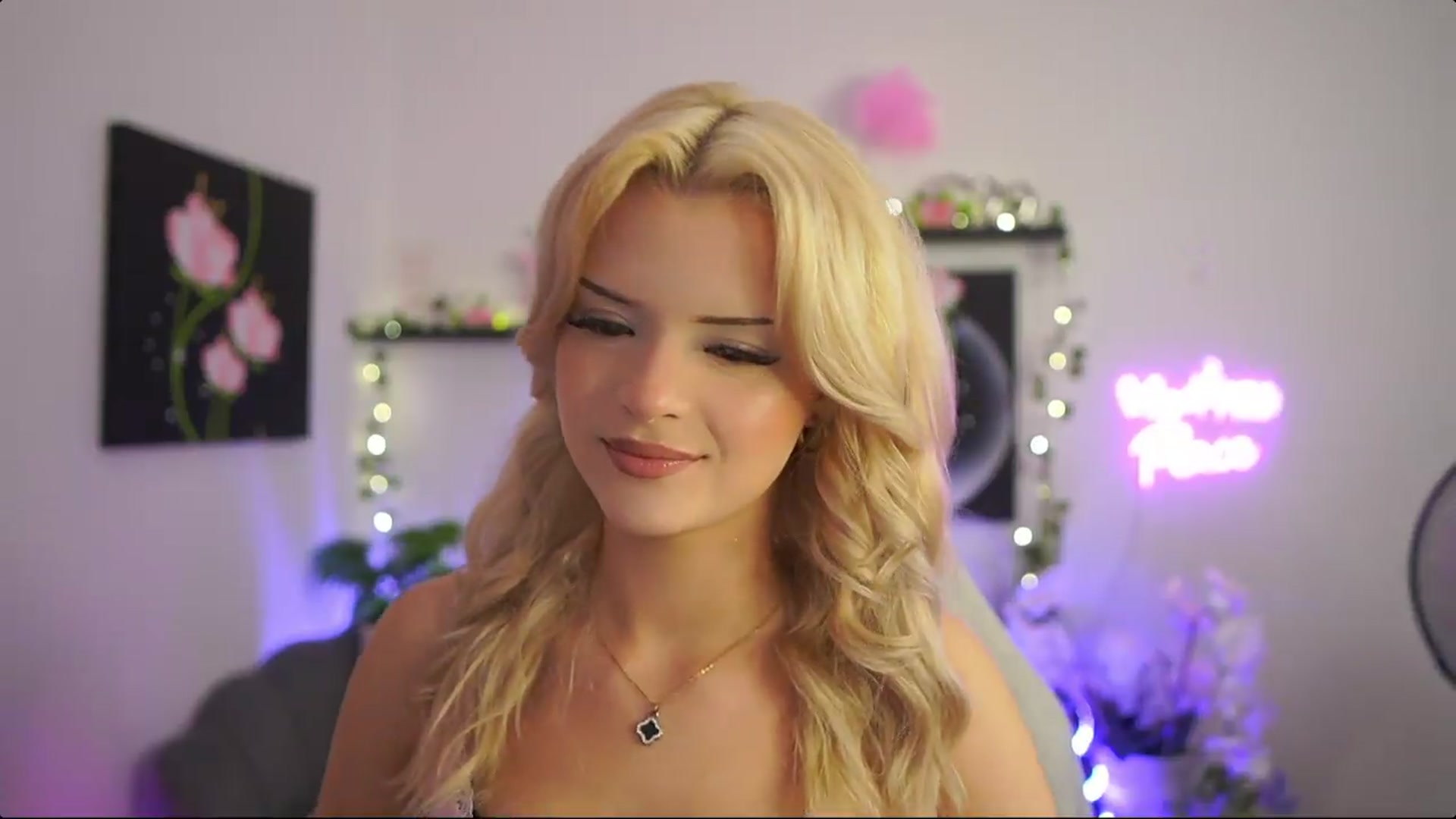Gallery image thumbnail from Barbie_Bree's myfreecams stream on, 08/29/2026, 14:19 image 12 of 20