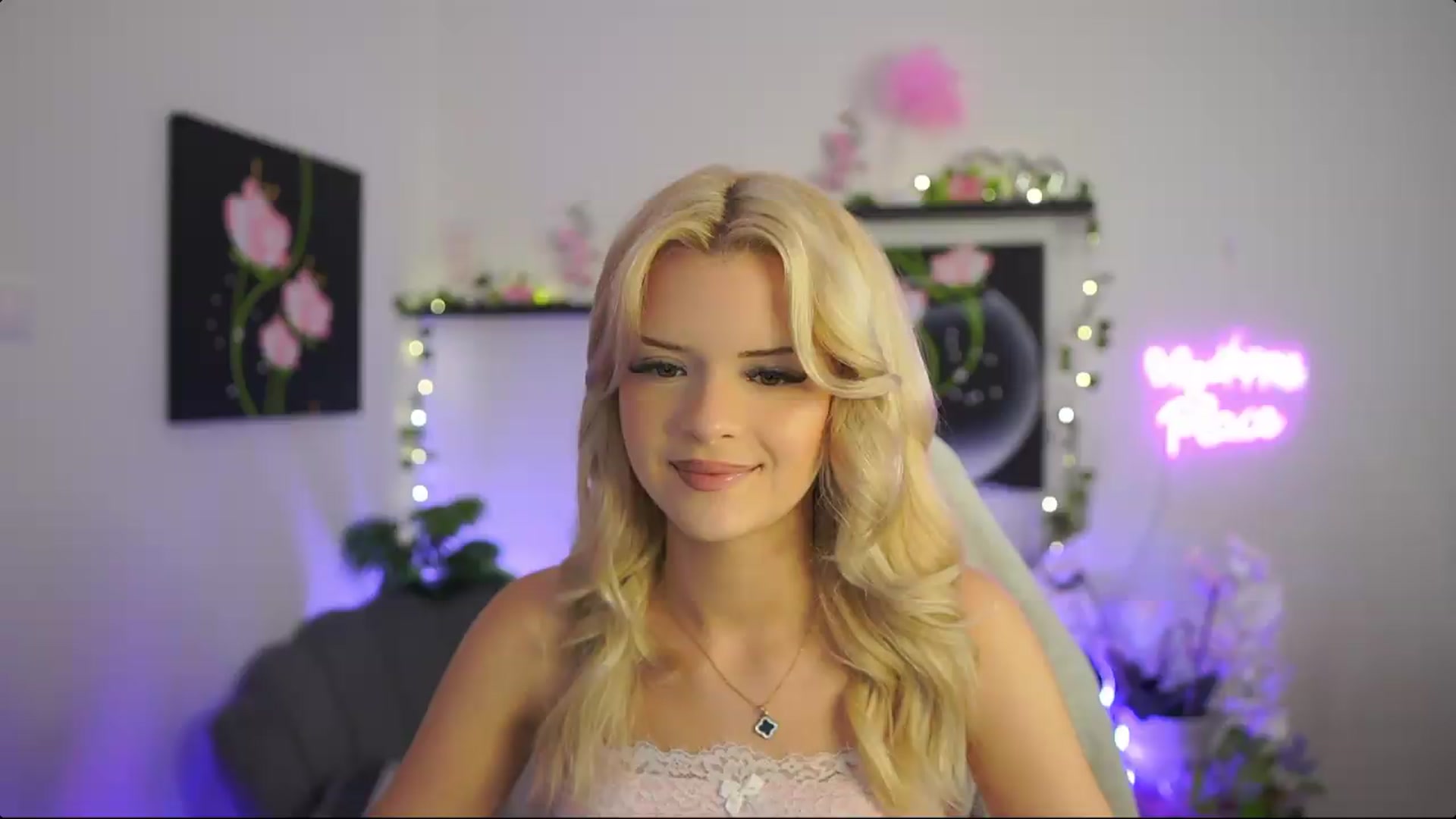 Gallery image thumbnail from Barbie_Bree's myfreecams stream on, 08/30/2026, 15:19 image 18 of 20