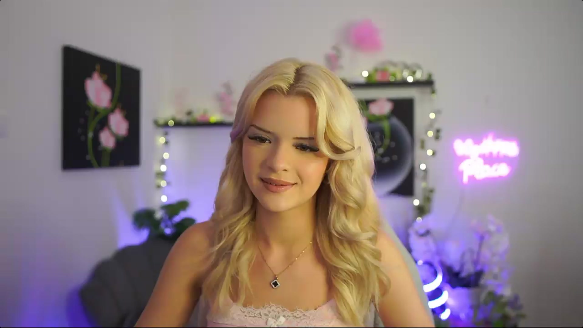 Gallery image thumbnail from Barbie_Bree's myfreecams stream on, 08/30/2026, 17:17 image 19 of 20