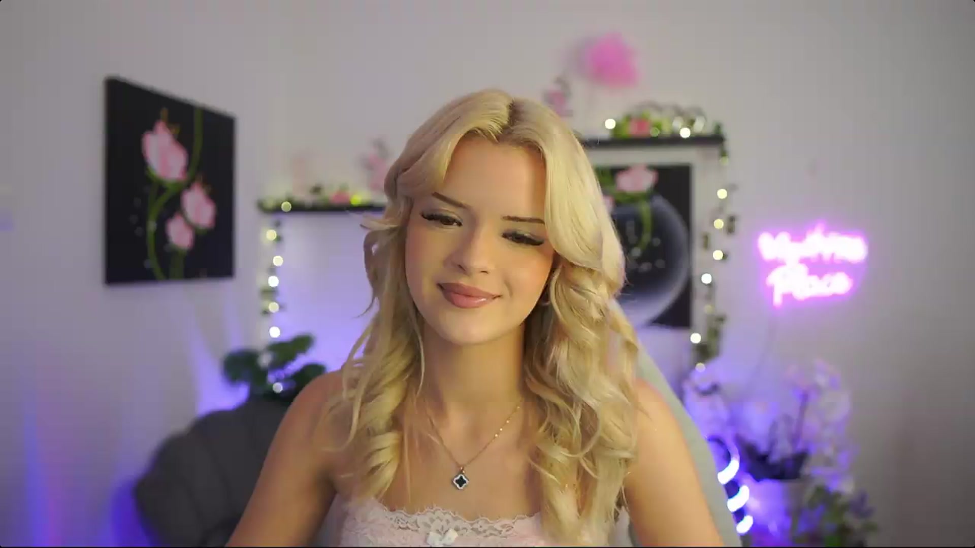 Gallery image thumbnail from Barbie_Bree's myfreecams stream on, 08/30/2026, 20:16 image 4 of 20