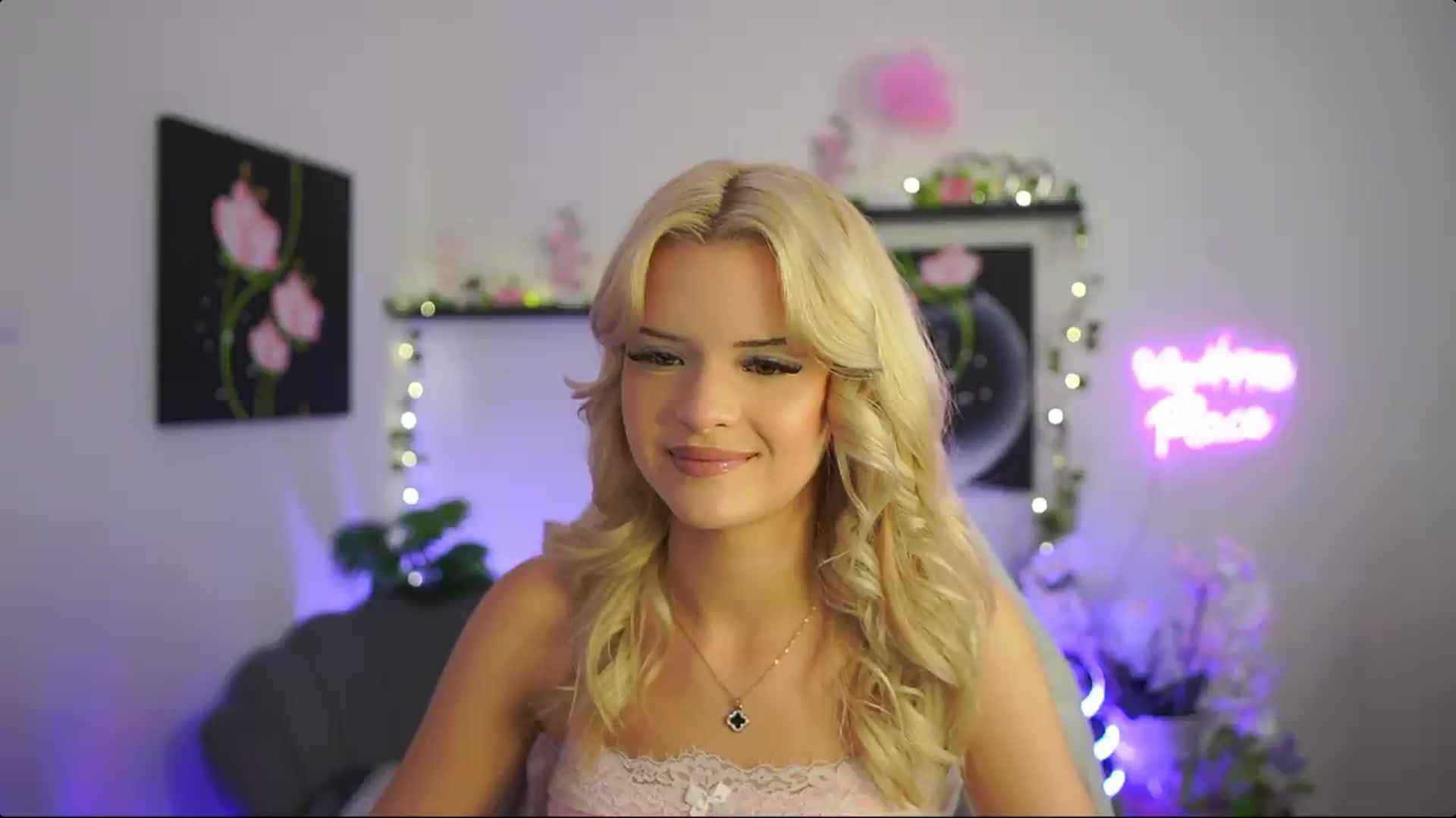 Gallery image thumbnail from Barbie_Bree's myfreecams stream on, 08/30/2026, 21:23 image 16 of 20
