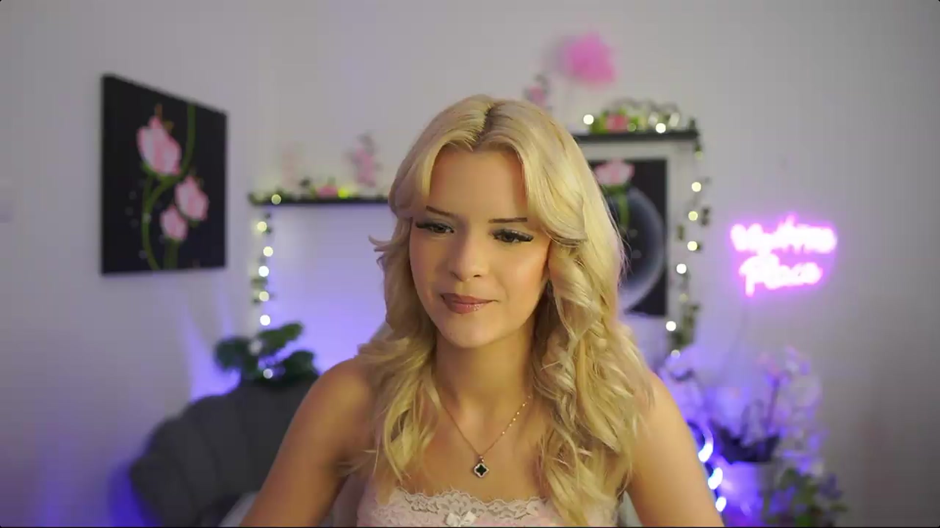 Gallery image thumbnail from Barbie_Bree's myfreecams stream on, 08/30/2026, 21:23 image 15 of 20
