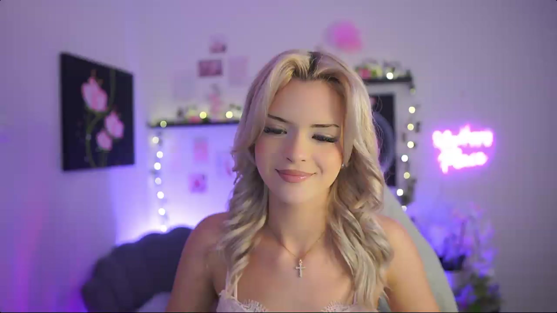 Gallery image thumbnail from Barbie_Bree's myfreecams stream on, 09/12/2026, 16:51 image 15 of 20