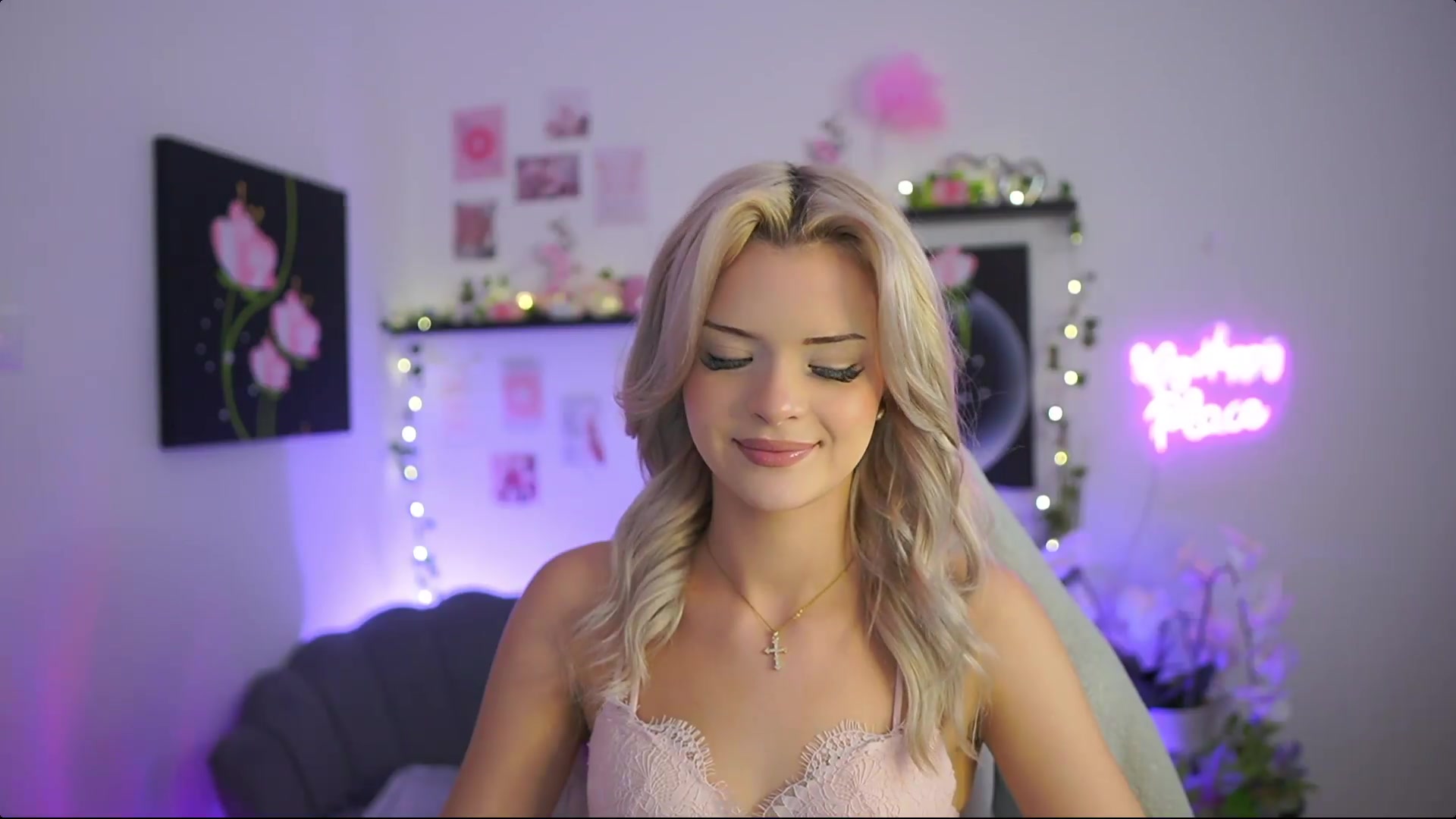 Gallery image thumbnail from Barbie_Bree's myfreecams stream on, 09/12/2026, 19:51 image 19 of 20