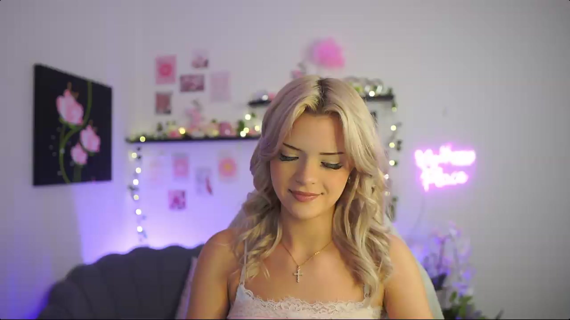 Gallery image thumbnail from Barbie_Bree's myfreecams stream on, 09/13/2026, 17:57 image 20 of 20