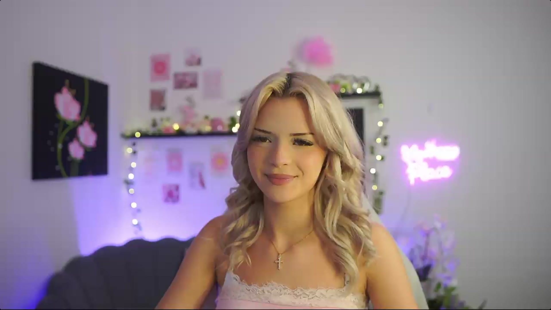 Gallery image thumbnail from Barbie_Bree's myfreecams stream on, 09/13/2026, 17:57 image 19 of 20