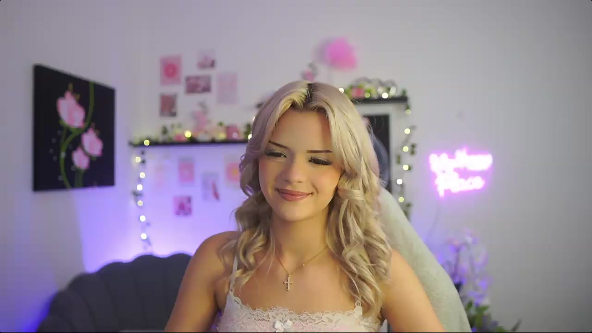 Gallery image thumbnail from Barbie_Bree's myfreecams stream on, 09/13/2026, 17:57 image 1 of 20
